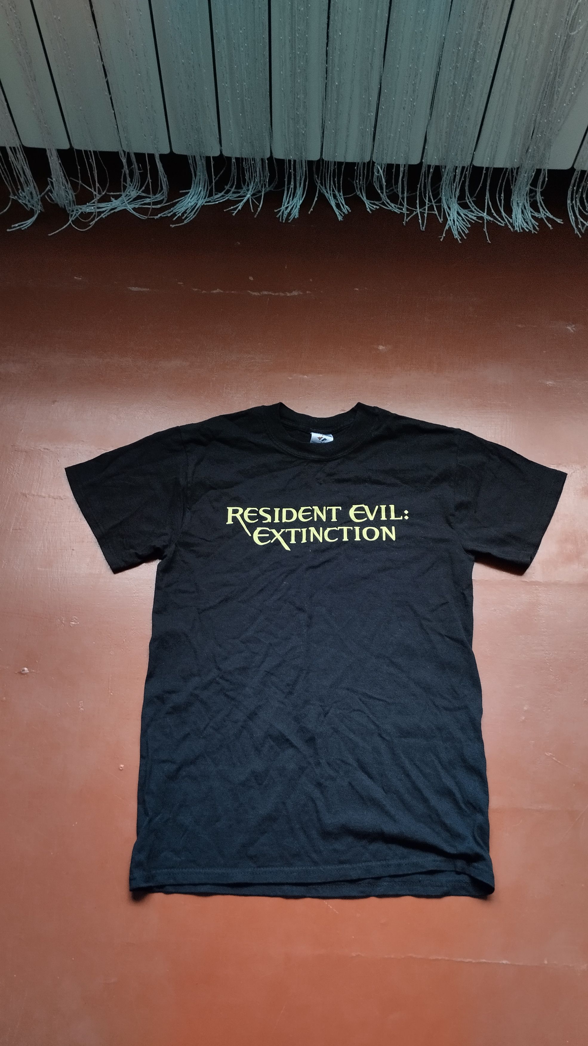 Vintage Rare 2007 Resident Evil Extinction T Shirt Y2k Hoodie, Sweatshirt | PodTeesHub.com