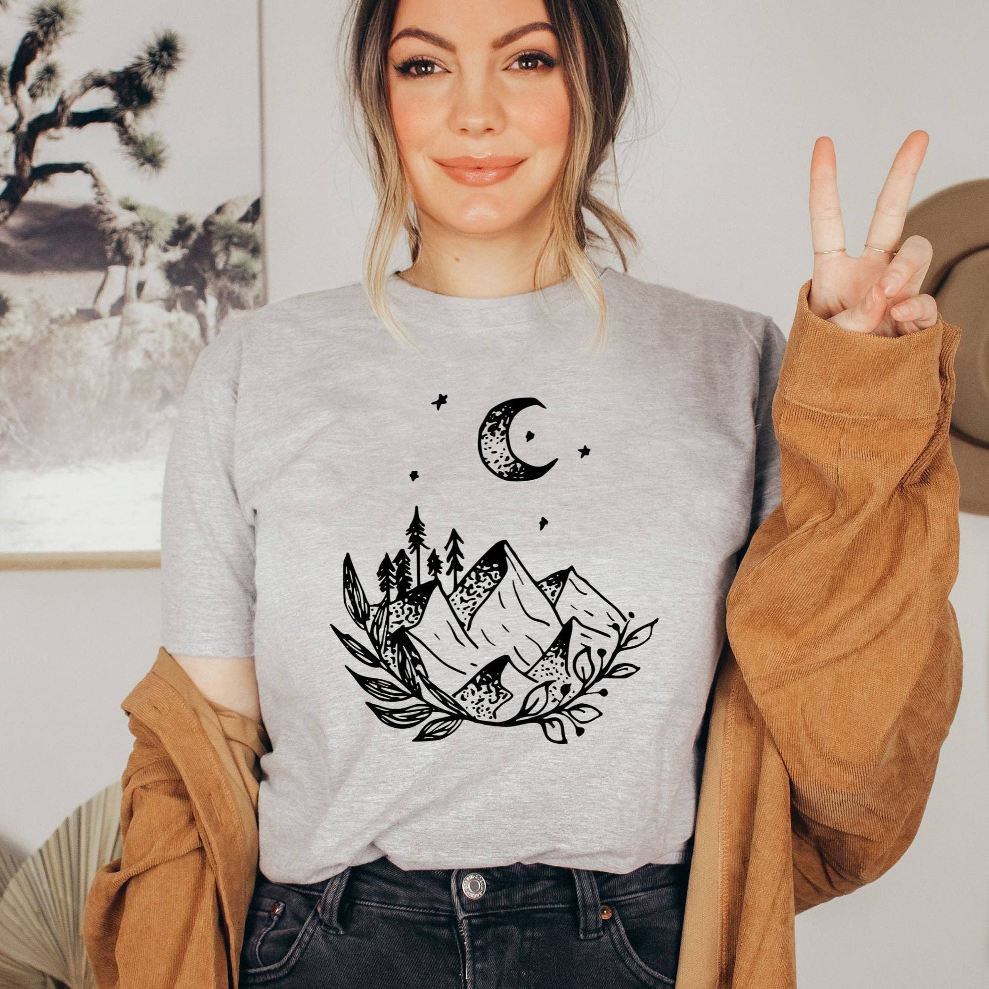 Starry Night Tshirt For Women *Unisex Fit*104 Hoodie, Sweatshirt | PodTeesHub.com