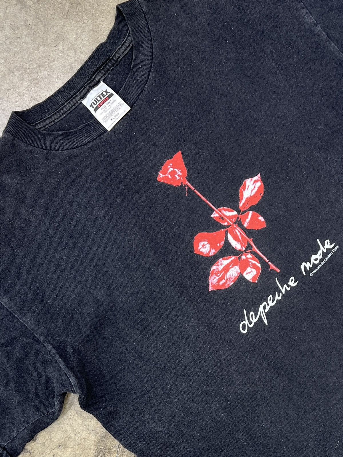 Band Tees Vintage 1998 Depeche Mode Venusmode Tour Tee Xl Hoodie, Sweatshirt | PodTeesHub.com