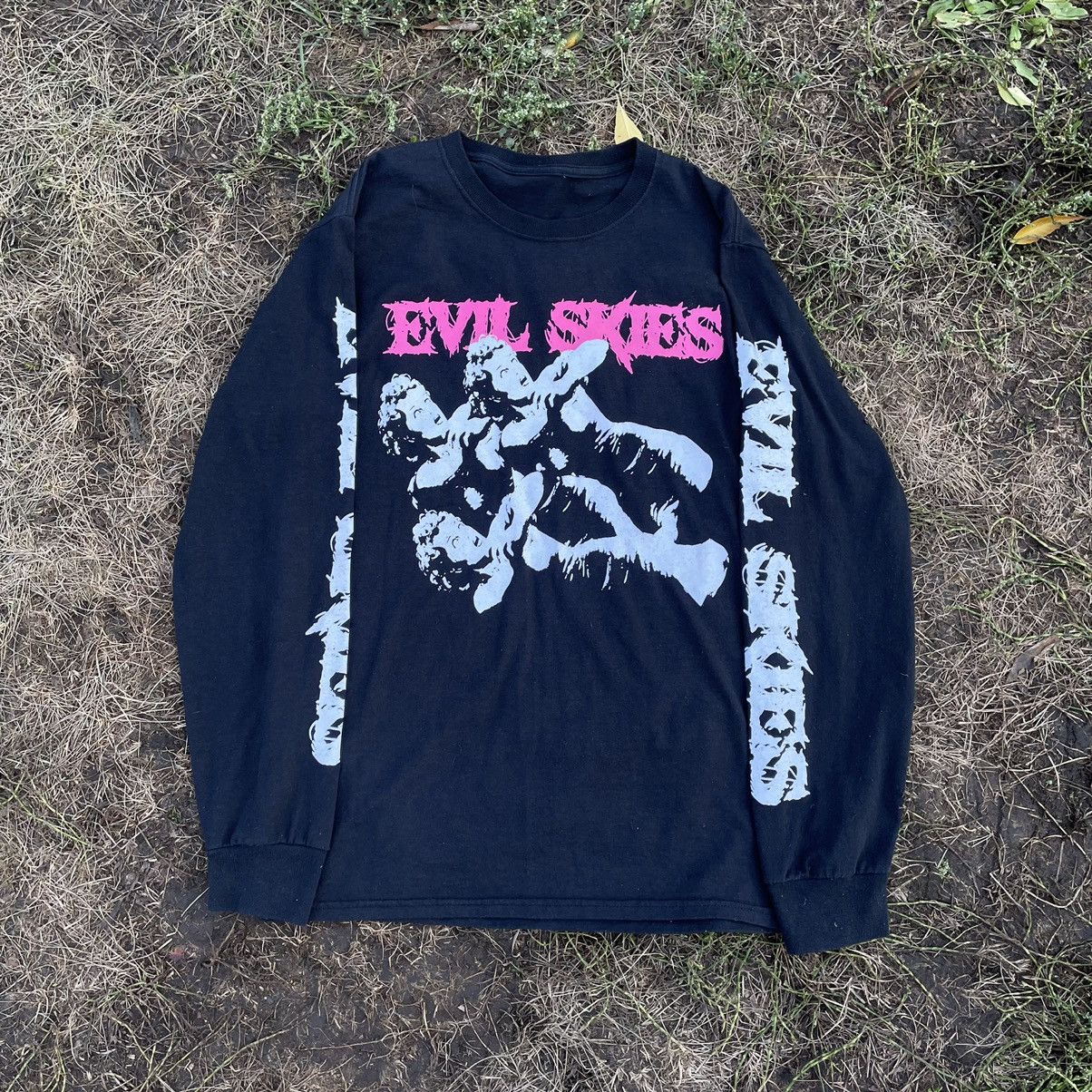Vintage Y2k Evil Skies Band Skulls Dead Face Horror Tee Hoodie, Sweatshirt | PodTeesHub.com