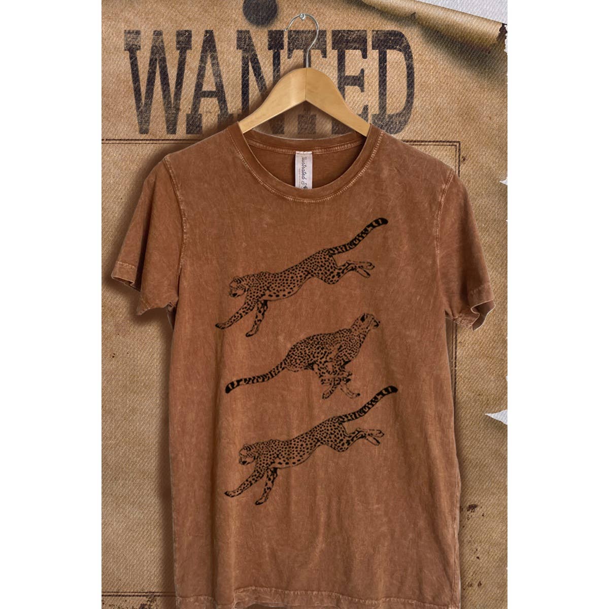 Running Cheetha Vintage  Mineral Wash  Graphic  Tee Hoodie, Sweatshirt | PodTeesHub.com