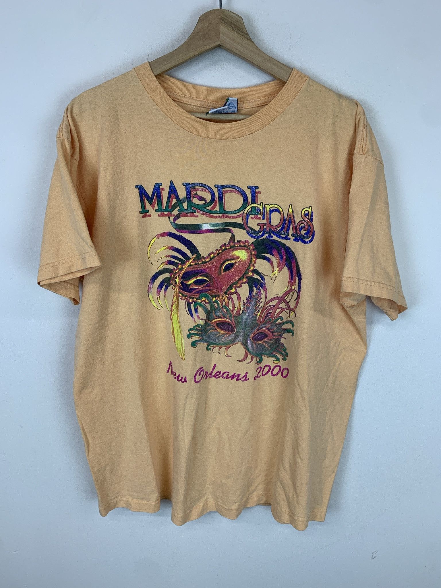 Vintage 2000 Mardi Gras Distressed Tee Shirt Size Xl Hoodie, Sweatshirt | PodTeesHub.com
