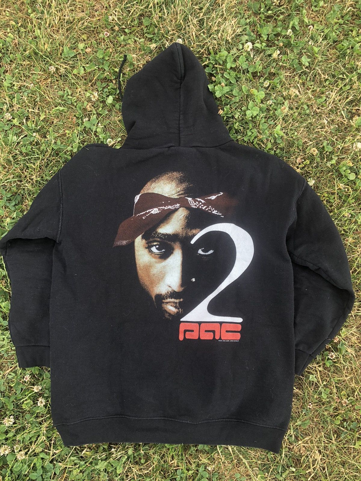 Y2k Vintage 2pac Tupac Shakur Hoodie T-Shirts, Sweatshirt | PodTeesHub.com