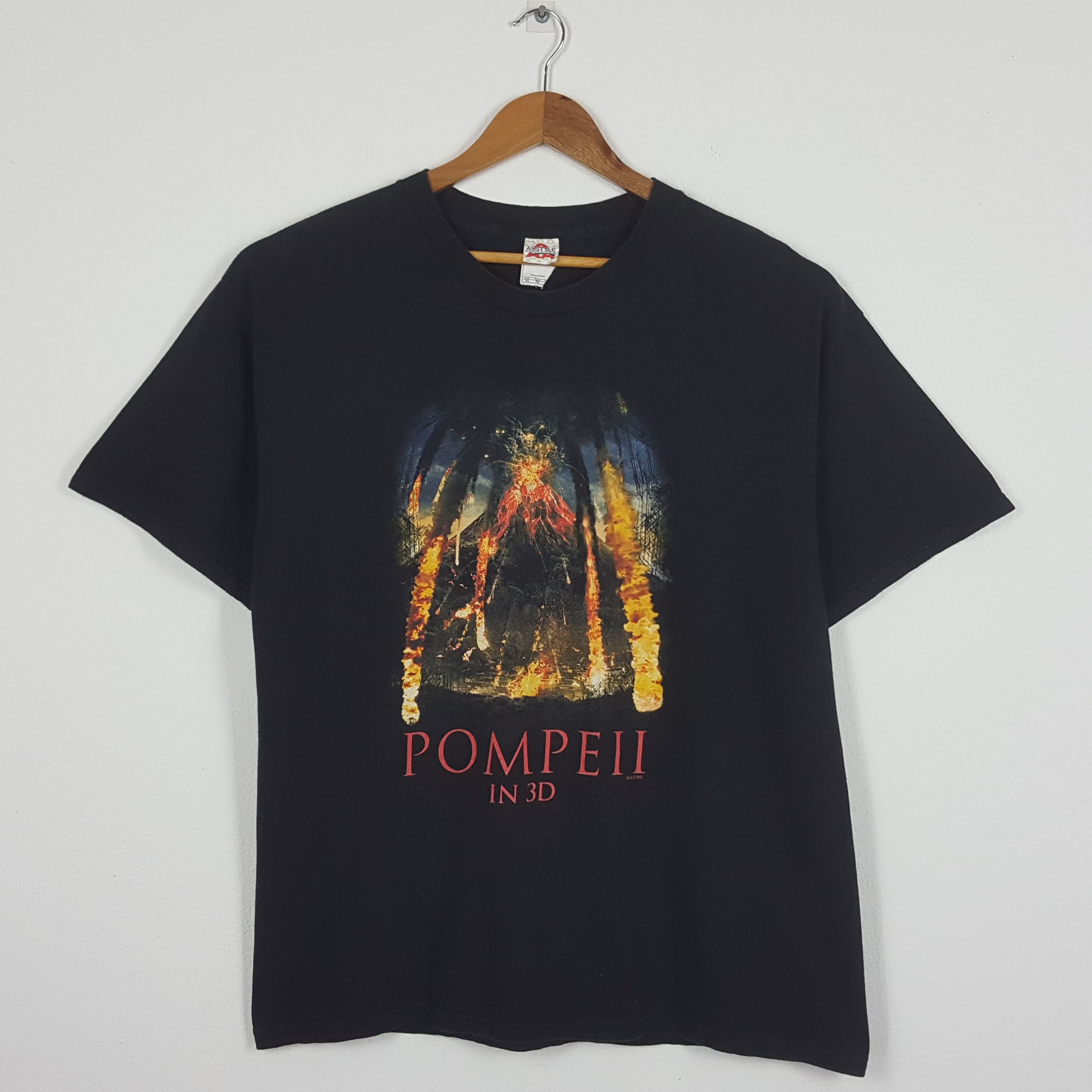 Vintage Pompeii Romantic Historical Disaster Film Tees Hoodie, Sweatshirt | PodTeesHub.com