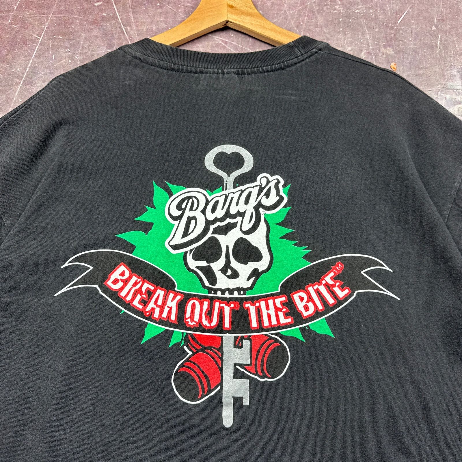 Vintage 90s Black Barqs Break Out The Bite Skull Graphic Tee Xl 3699 Hoodie, Sweatshirt | PodTeesHub.com
