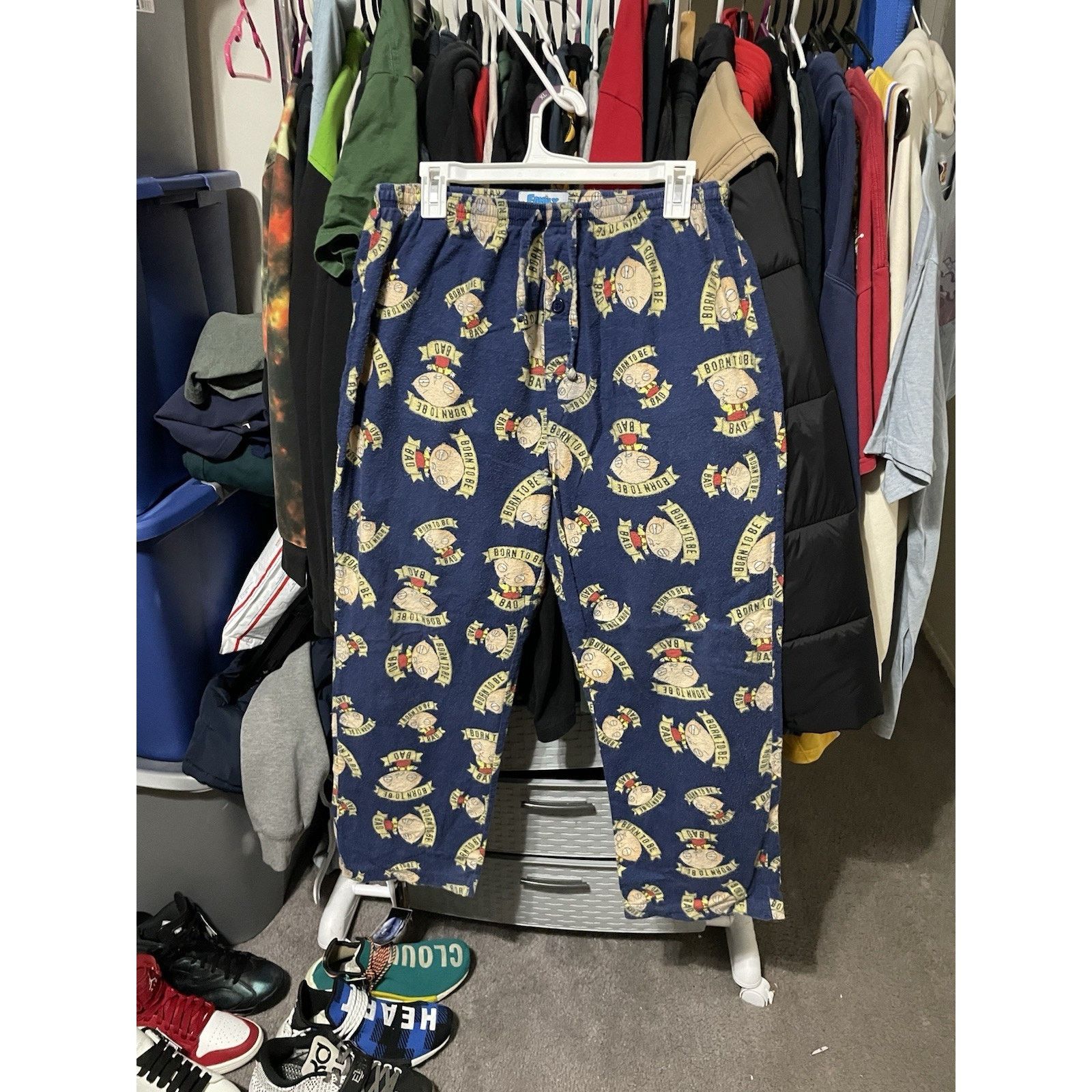 Gildan Size L 2006 Vntg Family Guy Stewie Born To Be Bad Men S Pj T-Shirts, Hoodie, Sweatshirt | PodTeesHub.com