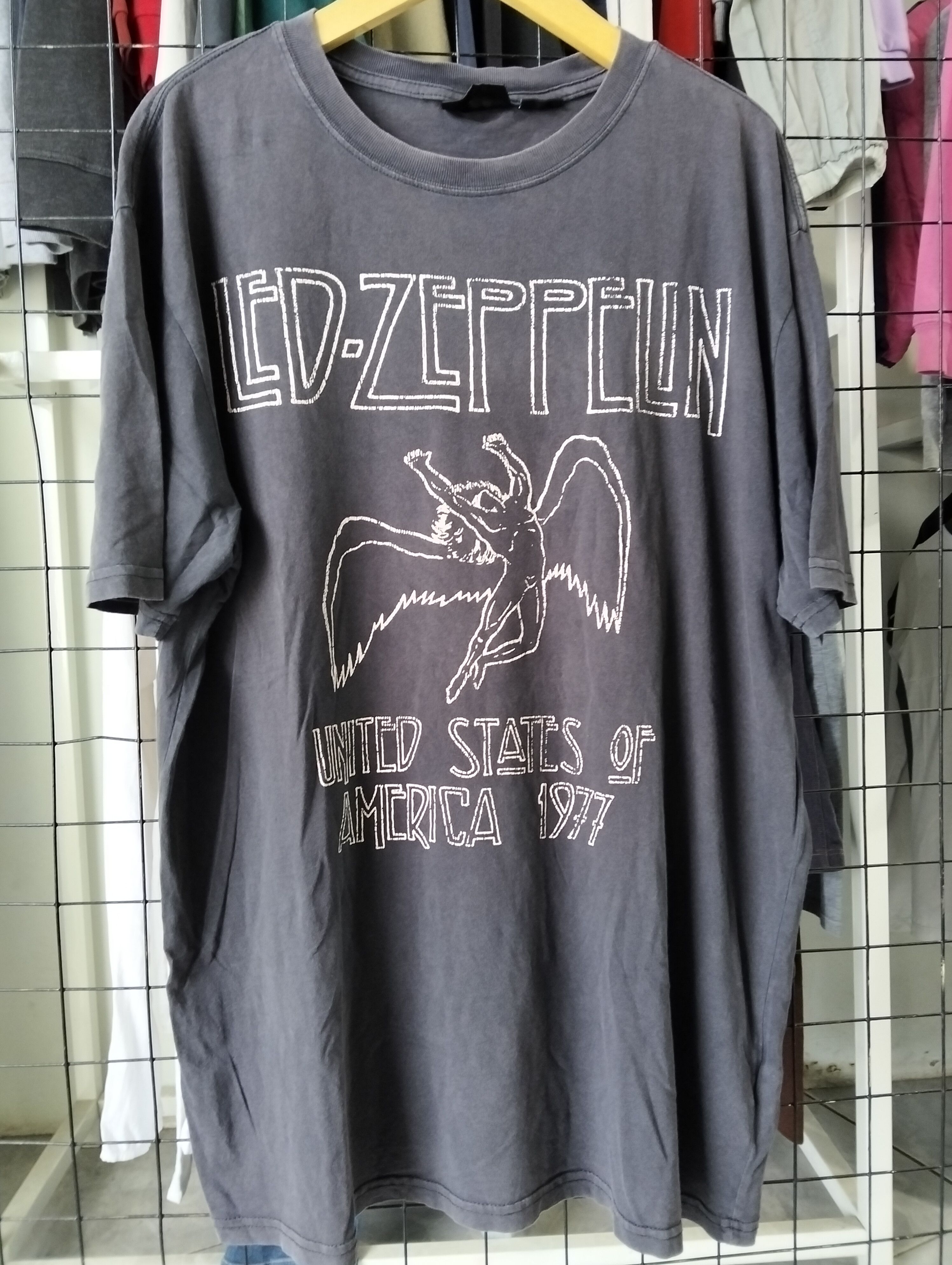 Zeppelin Led Zeppelin Icarus Usa Tour 1977 Vintage Inspired Tee Hoodie, Sweatshirt | PodTeesHub.com