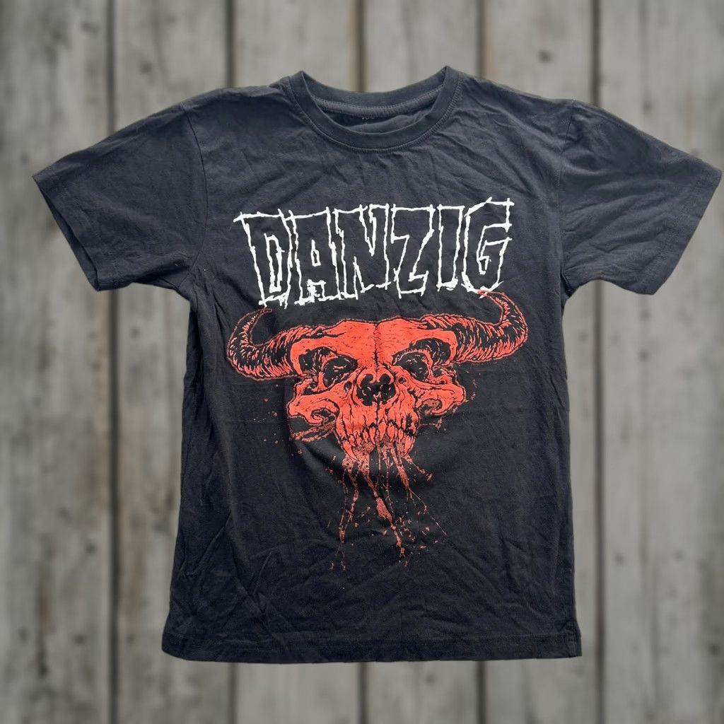 Vintage Danzig Shirt Mens Small Black Band Graphic Metal Rock Tee T Shirt Skull Hoodie, Sweatshirt | PodTeesHub.com
