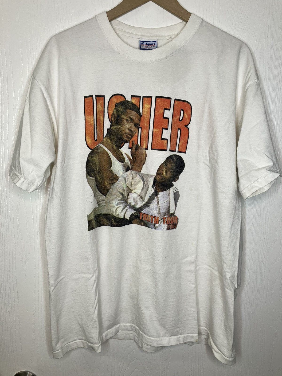 Rap Tees Vintage Usher Kanye West Rap Tour T Shirt Size Xl Hoodie, Sweatshirt | PodTeesHub.com