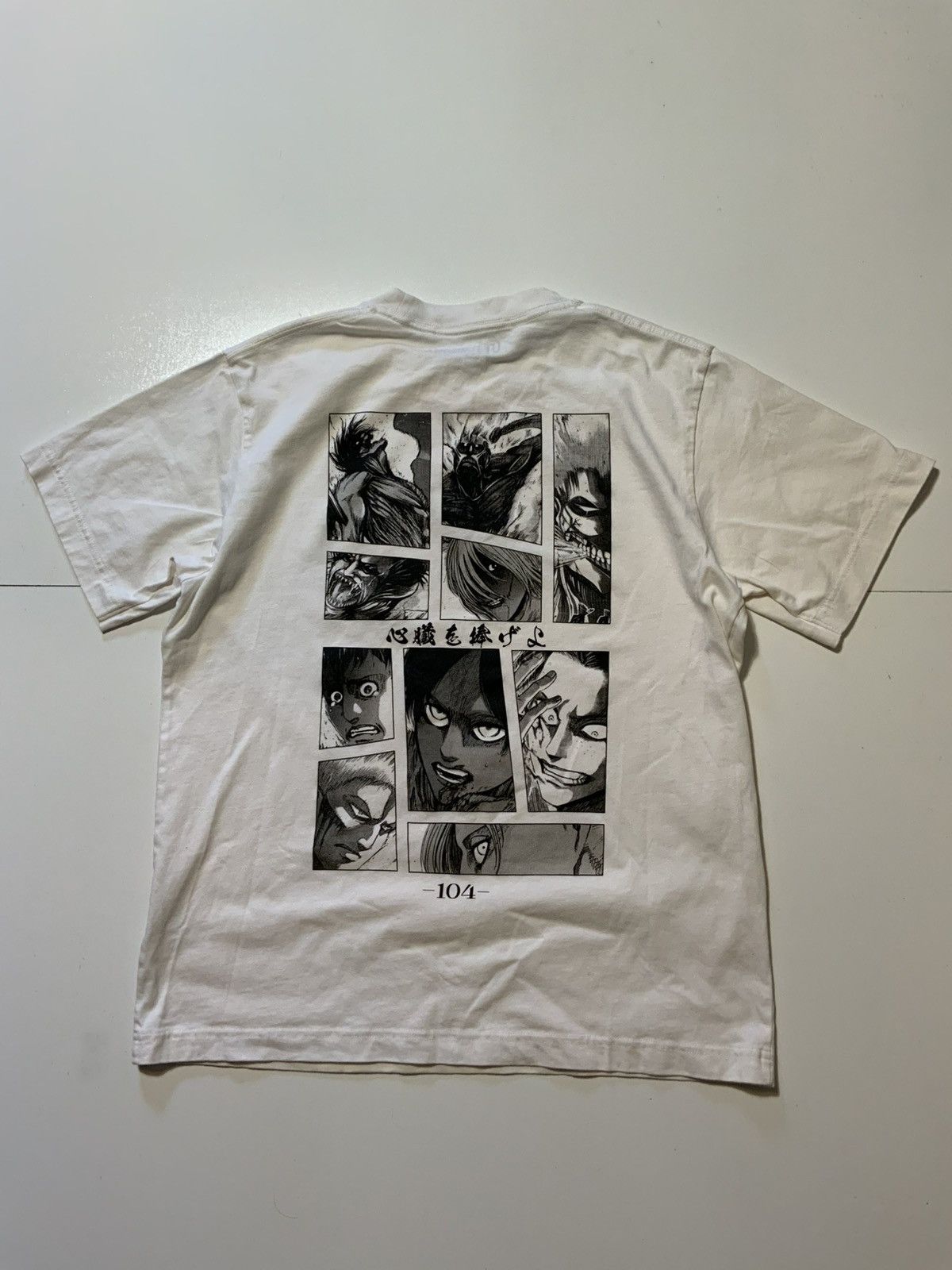 Ut Uniqlo Attack Titan Volume 2 104 Manga Anime T-Shirts, Hoodie, Sweatshirt