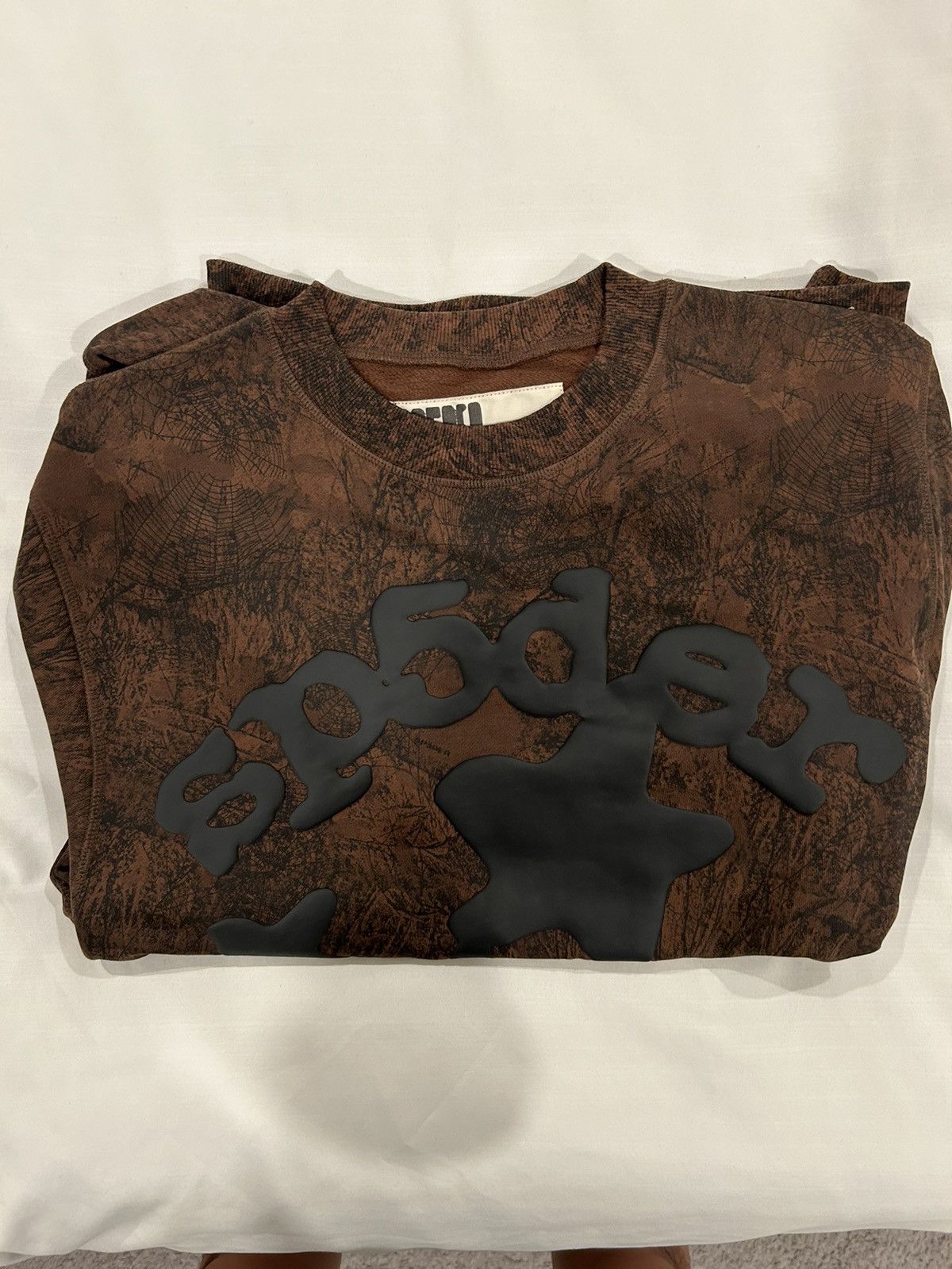 Sp5der X Travis Scott Sp5der Beluga Real Tree Camo Crewneck Complexcon Exclusive T-Shirts, Hoodie, Sweatshirt