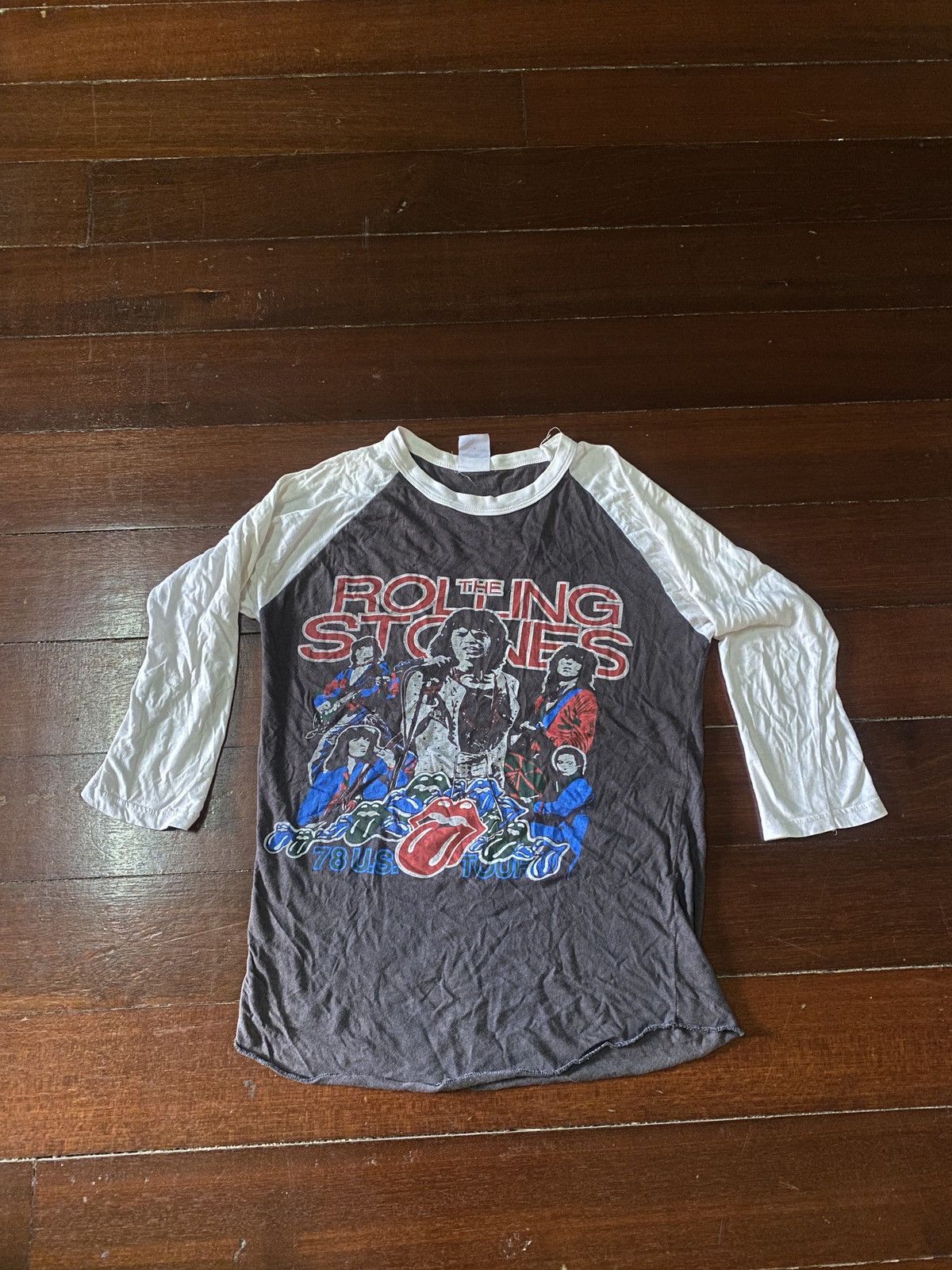 Vintage Fire Vintagr Rolling Stone Design Bootleg 76 World Tour T-Shirts, Hoodie, Sweatshirt | PodTeesHub.com