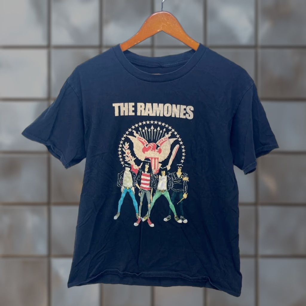 Vintage Ramones Band M S Black 90s 80s Print Crew Neck Short Sleeve T-Shirts, Hoodie, Sweatshirt