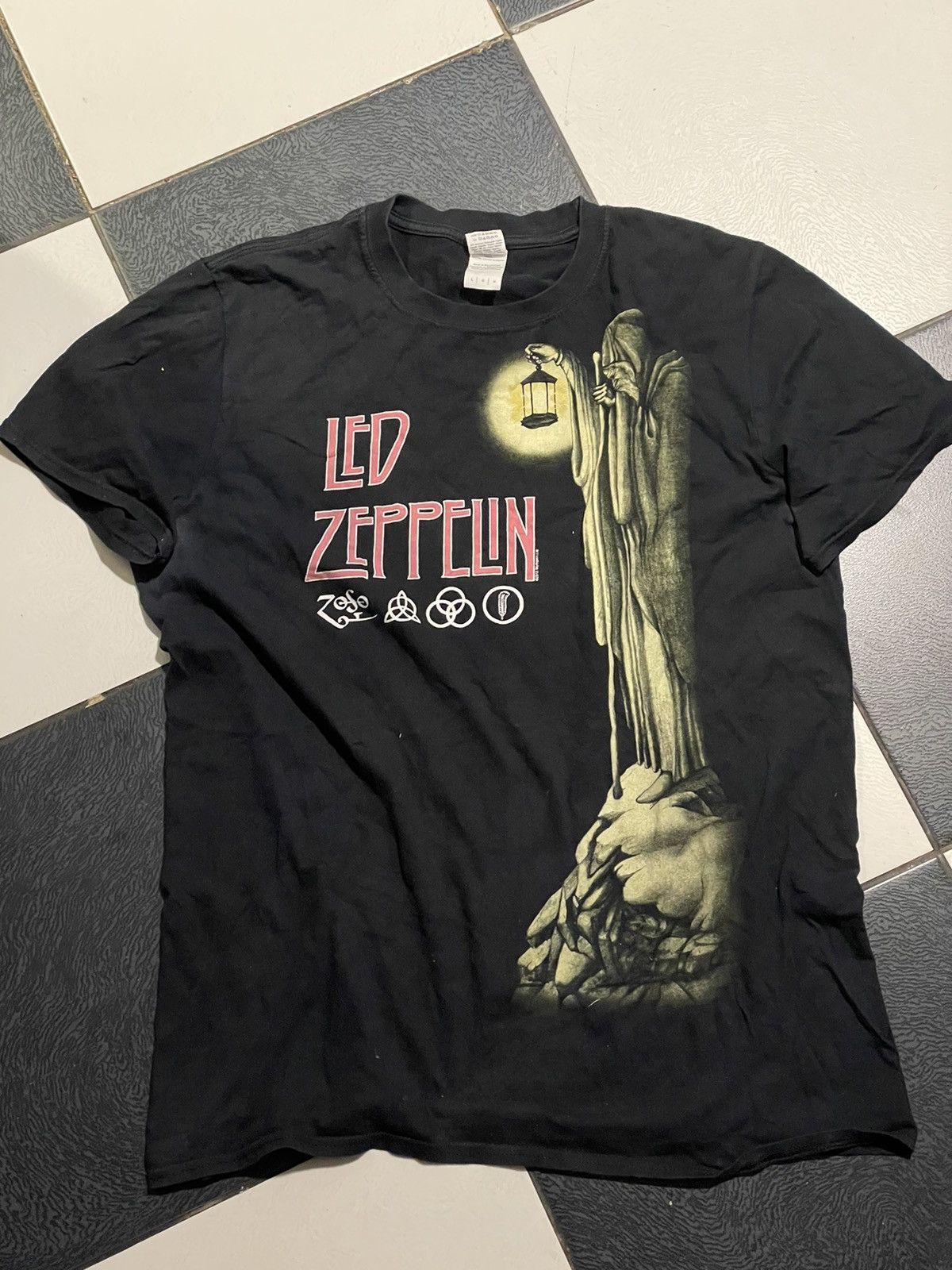 Led Zeppelin X Vintage 2012 Led Zeppelin Stairway To Heaven Band Tshirt Hoodie, Sweatshirt | PodTeesHub.com