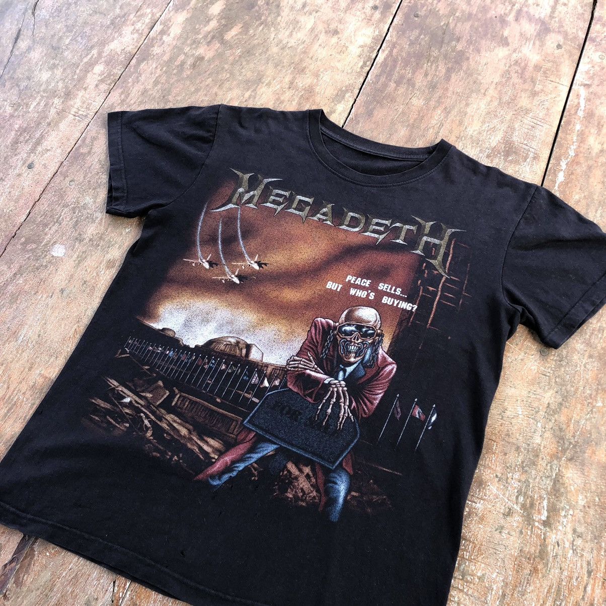 Band Tees Vintage Thrashed Faded Megadeth Bootleg T Shirt Hoodie, Sweatshirt | PodTeesHub.com