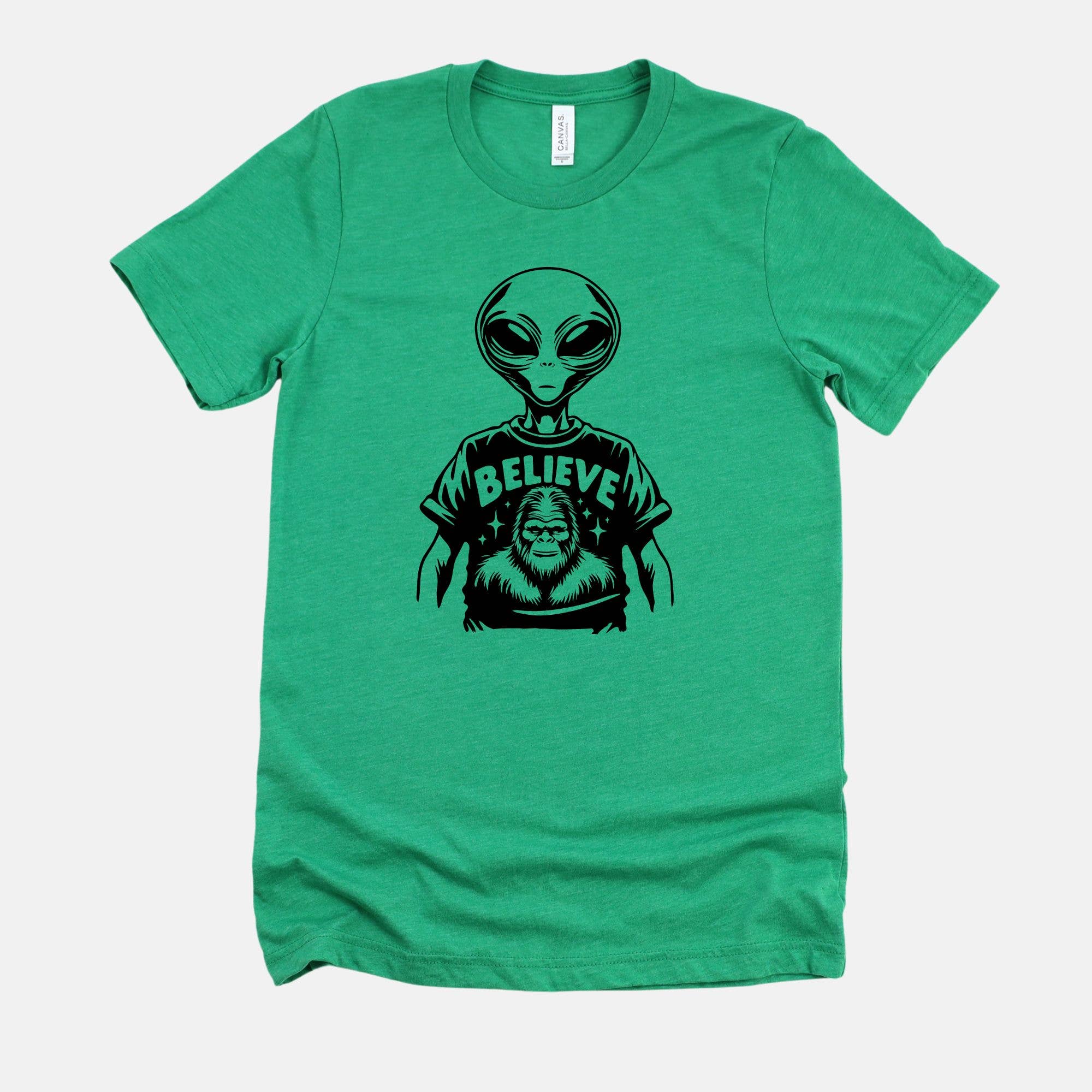 Alien Graphic Tee For Bigfoot Lover
Alien Loves Bigfoot 265 Hoodie, Sweatshirt | PodTeesHub.com