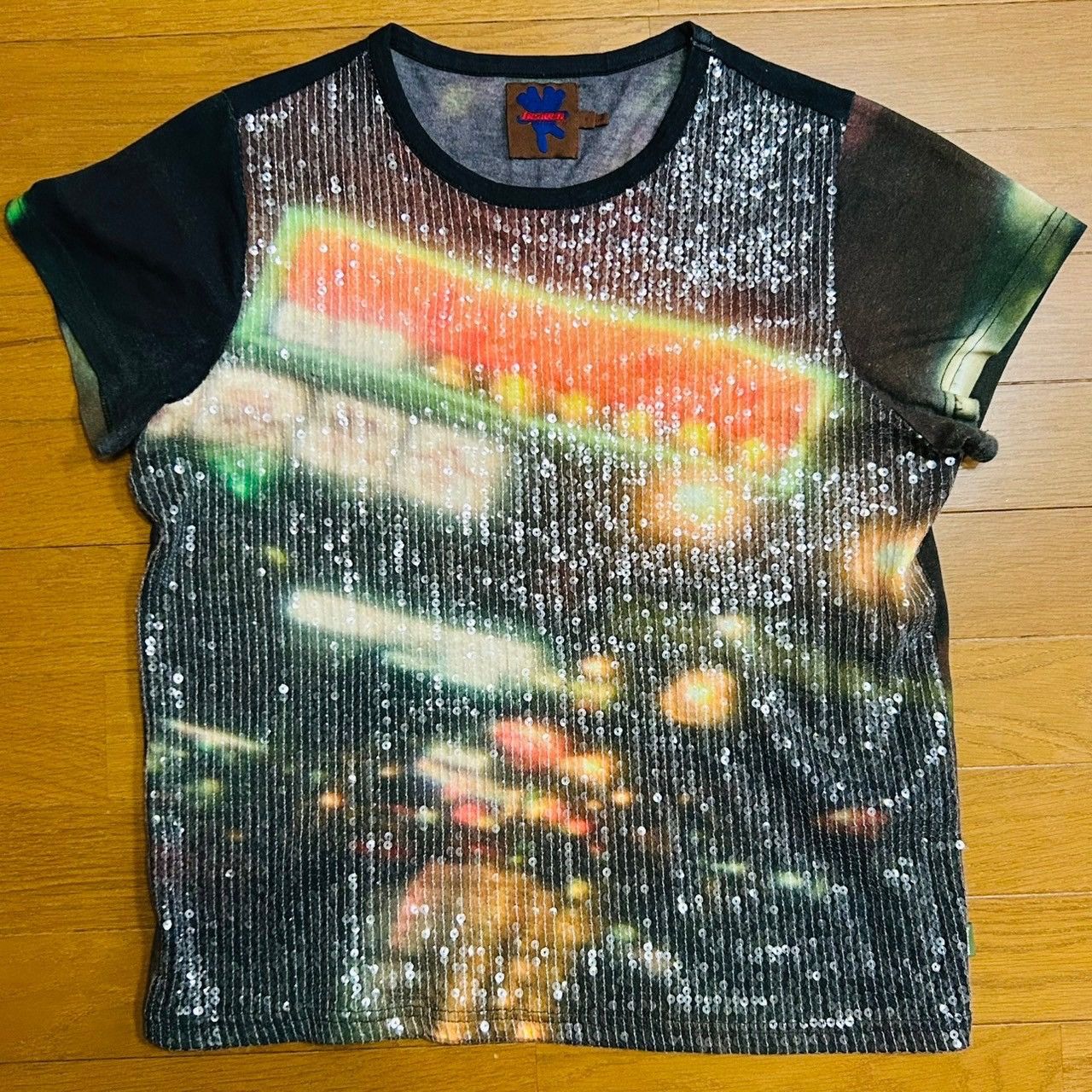 Heaven By Marc Jacobs Heaven By Marc Jacobs Graphic Print Scoop Neck T Shirt Hoodie, Sweatshirt | PodTeesHub.com
