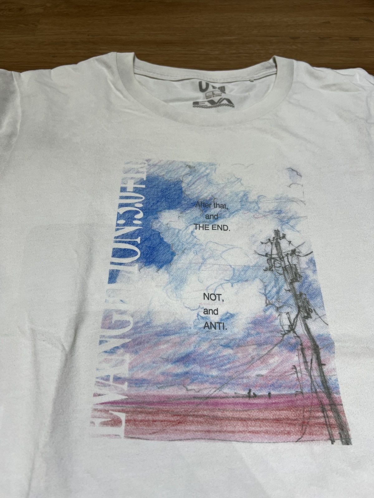 Anime Uniqlo Neon Genesis Evangelion Manga Gore Anime Limited T-Shirts, Hoodie, Sweatshirt