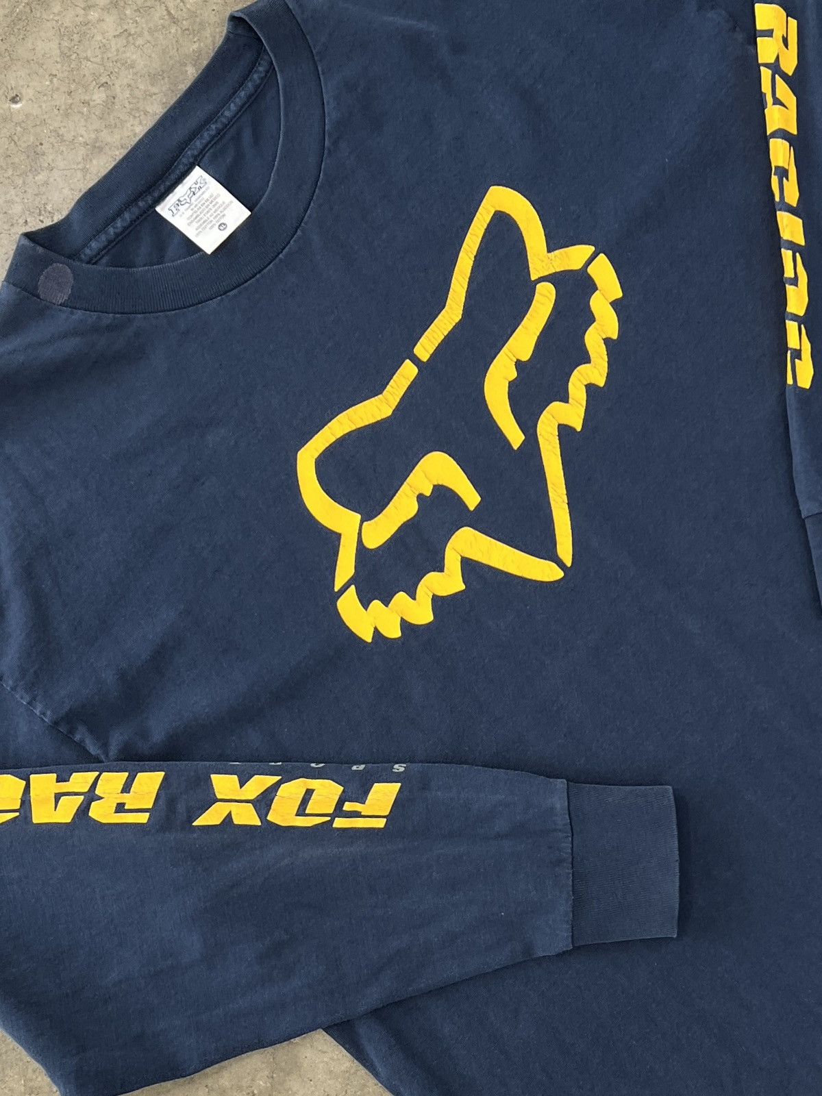 Fox Racing Vintage 2000s Fox Racing Logo Graphic Long Sleeve Xl T-Shirts, Hoodie, Sweatshirt | PodTeesHub.com