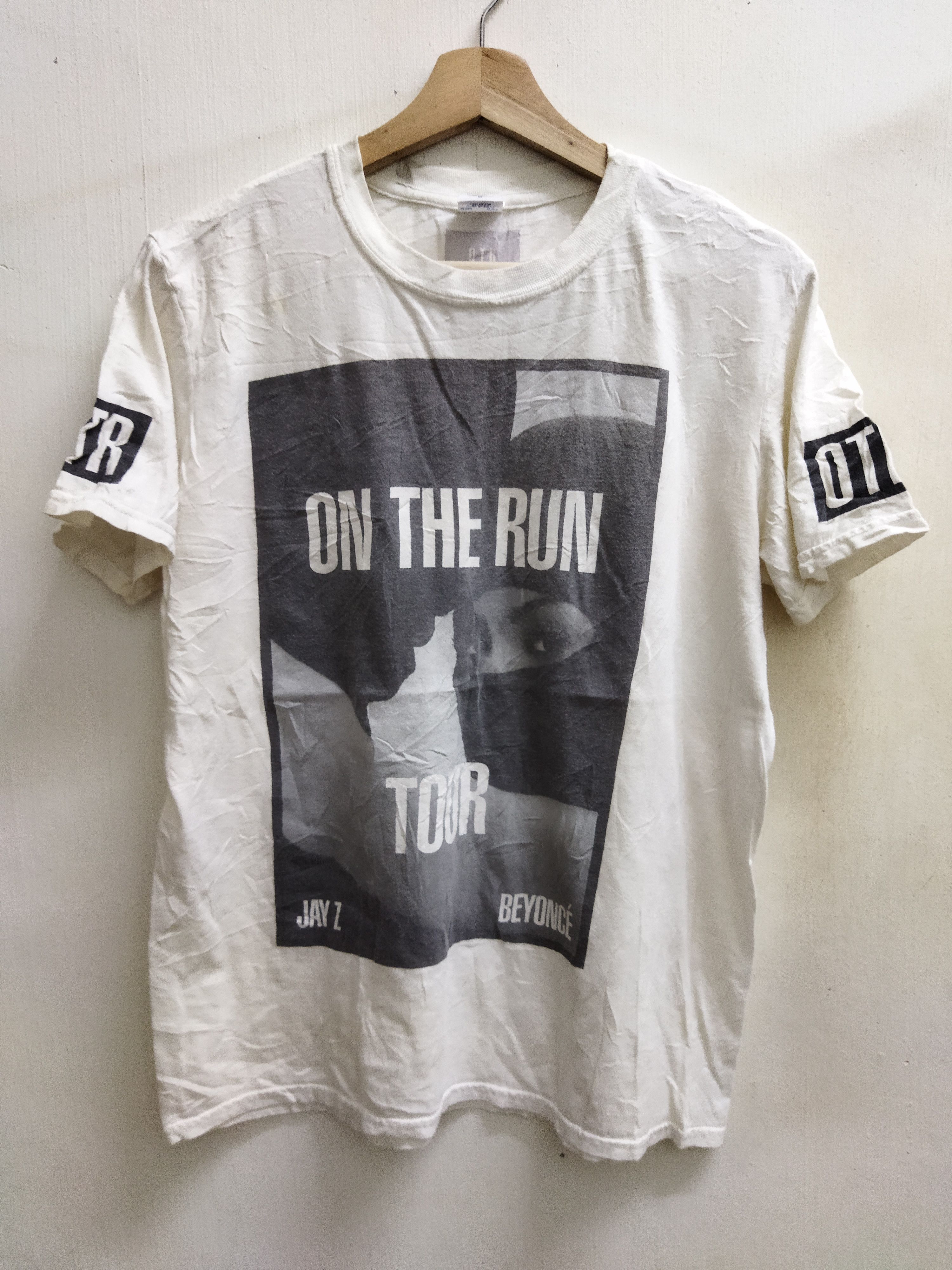 Jay Z X Rap Tees Jaz Z Beyonce On The Run Tour Tee Hoodie, Sweatshirt | PodTeesHub.com