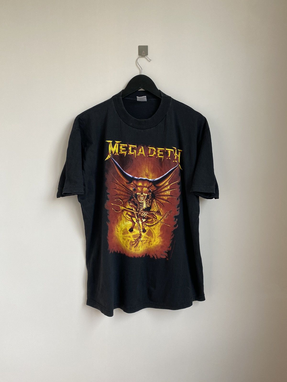 Megadeth 1992 Vintage Men S T Shirt Hoodie, Sweatshirt | PodTeesHub.com