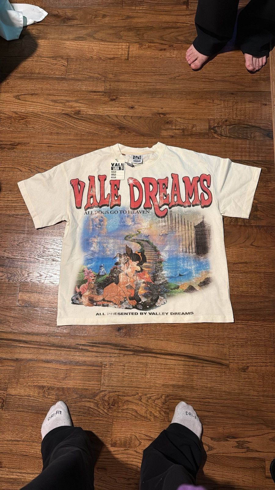 Vale Heaven Size Large T-Shirts, Hoodie, Sweatshirt
