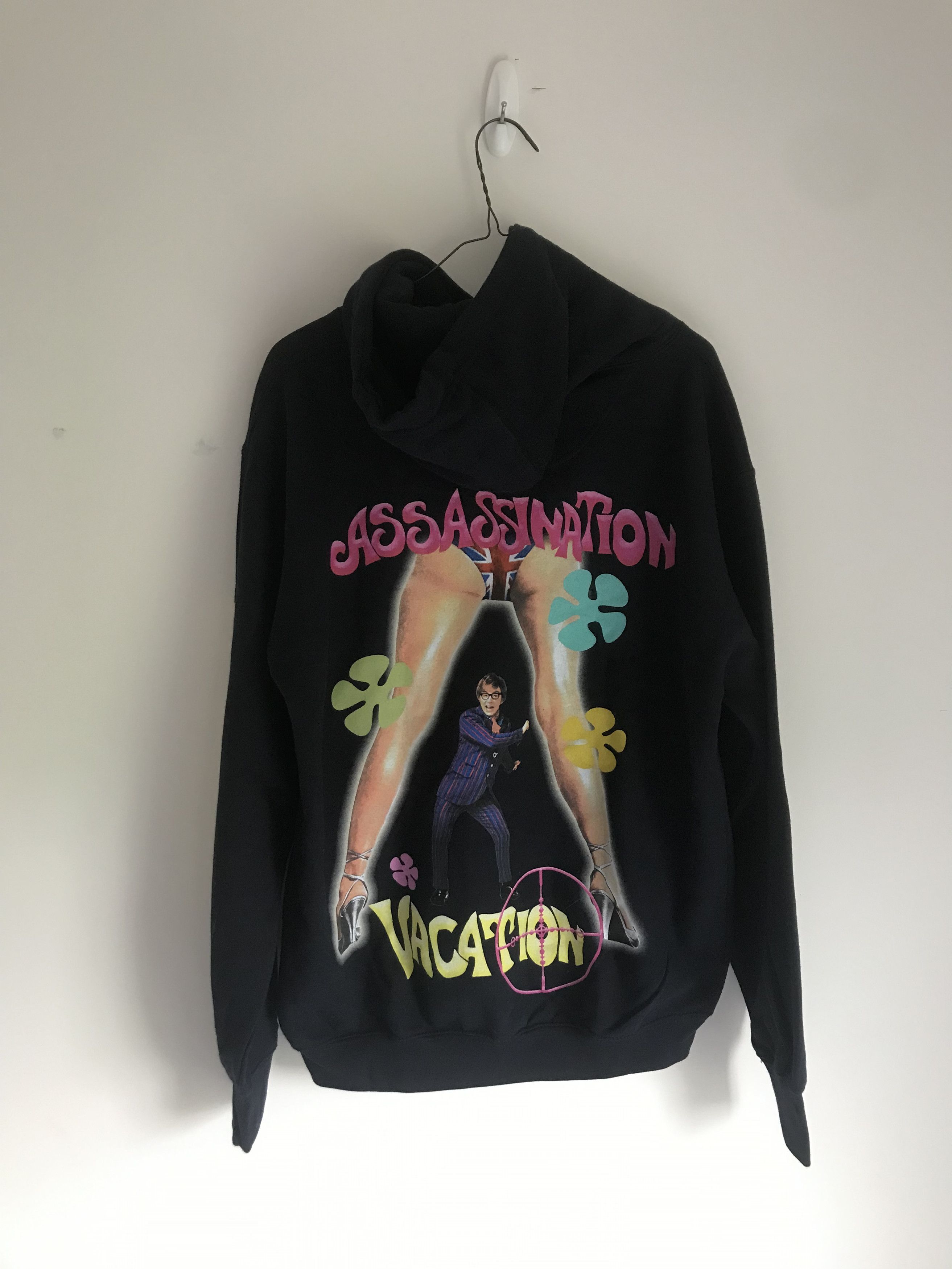 Drake Assassination Vacation 2019 Europe Hoodie Powers T-Shirts, Sweatshirt | PodTeesHub.com