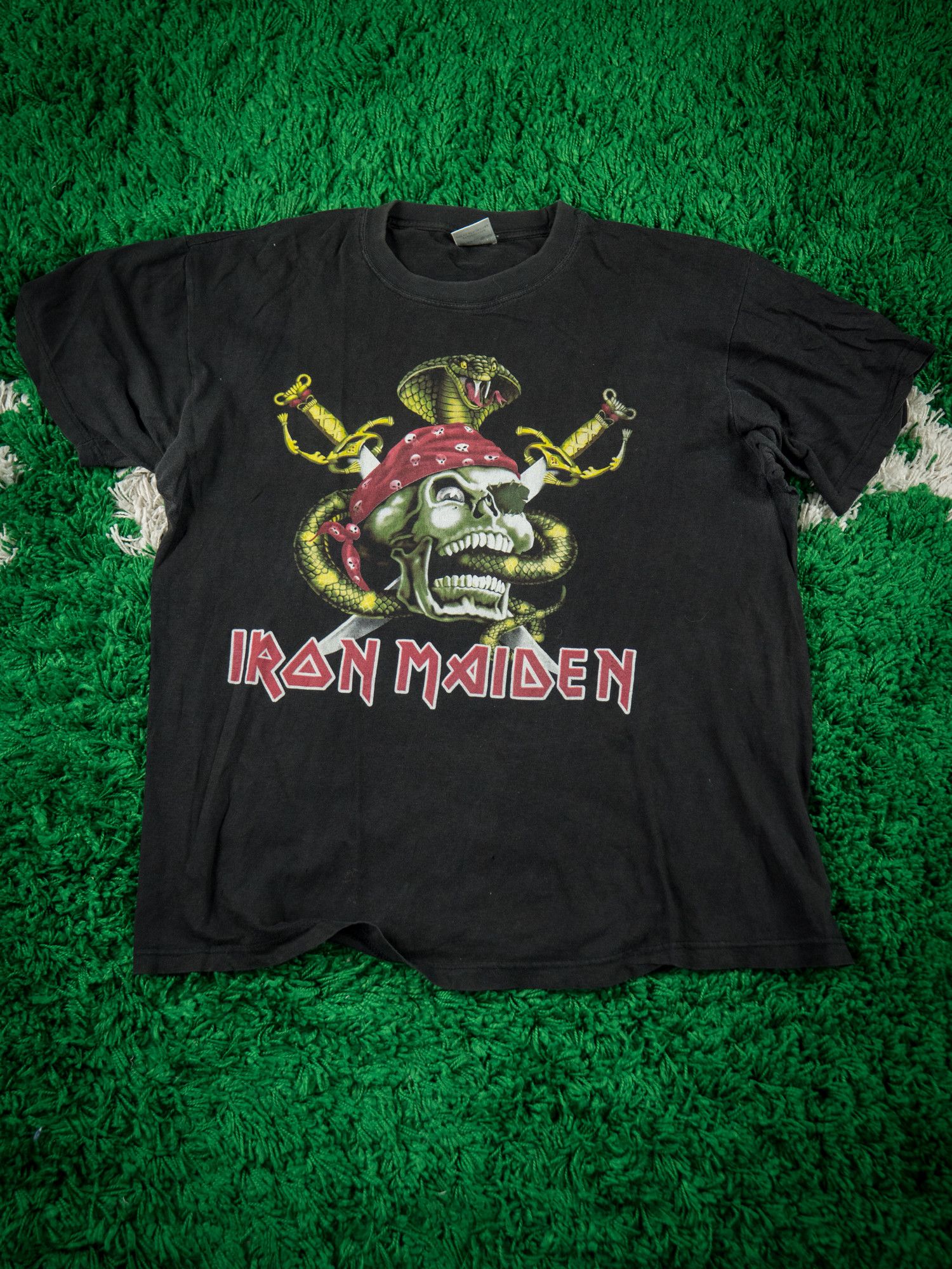 Iron Maiden X Vintage Iron Skull Snake Maidn Faded Paper Thin T-Shirts, Hoodie, Sweatshirt