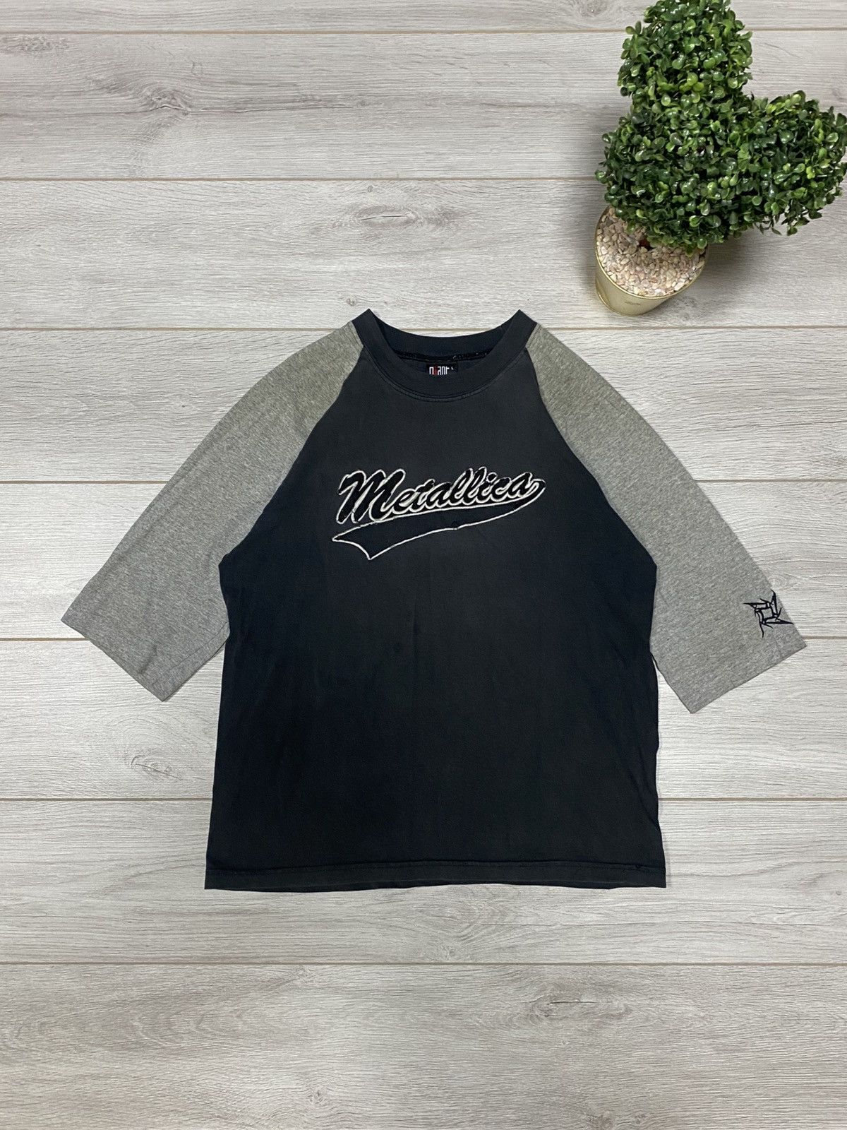 Metallica Giant Usa Vintage Baseball Big Logo T-Shirts, Hoodie, Sweatshirt