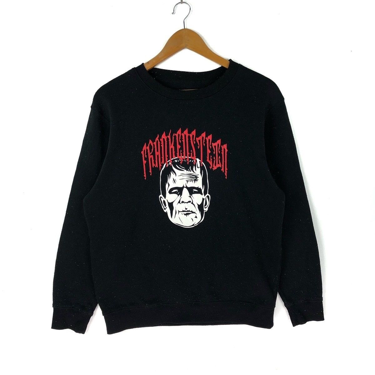 Gu Crewneck Sweatshirt T-Shirts, Hoodie | PodTeesHub.com