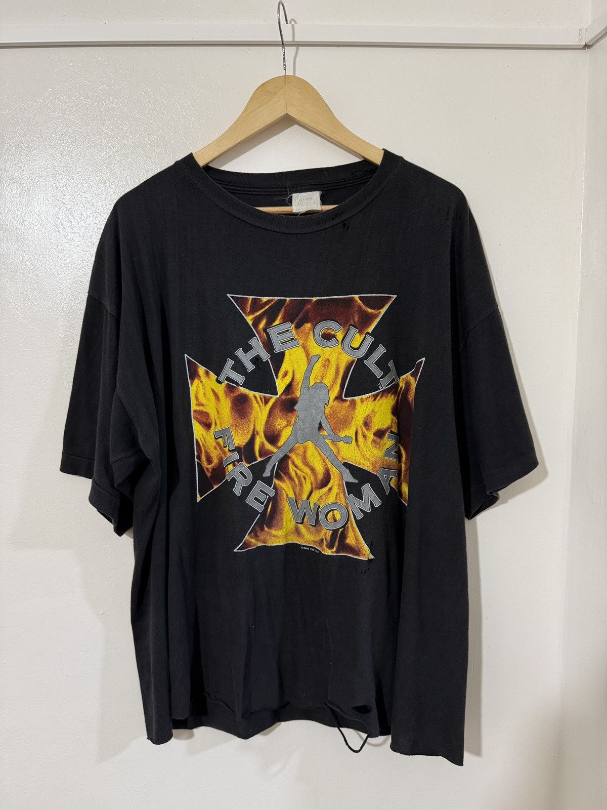 Band Vintage 1989 Cult Fire Woman Sonic Temple Tour T-Shirts, Hoodie, Sweatshirt