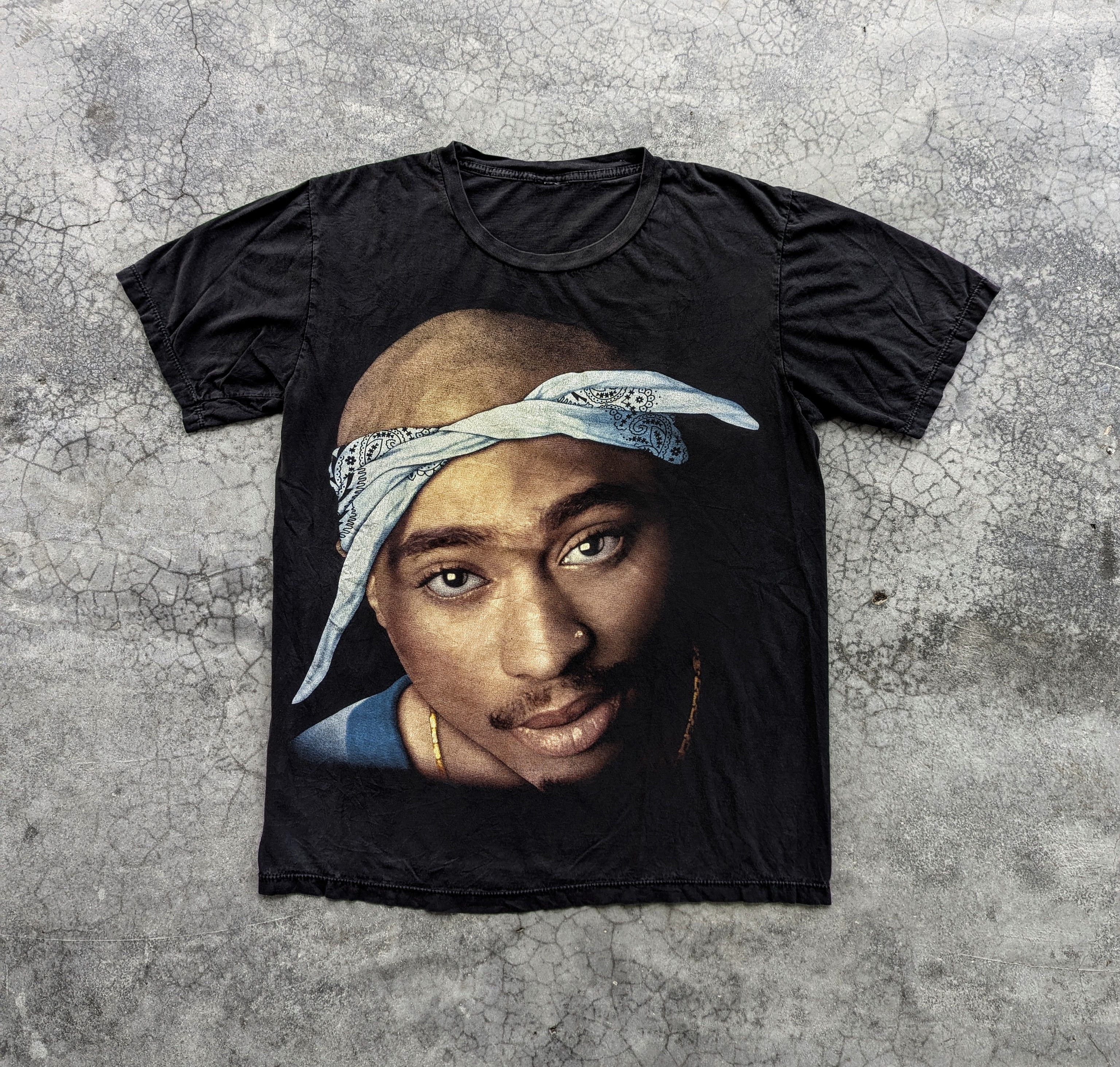 Rap Tees Vintage 90 S Tupac Shakur Big Face Bootleg Brazil Tshirt Hoodie, Sweatshirt | PodTeesHub.com