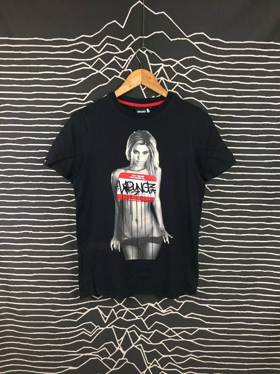 Vintage Wrung Streetwear Paris Sexy Girl Graphic Tee Hoodie, Sweatshirt | PodTeesHub.com