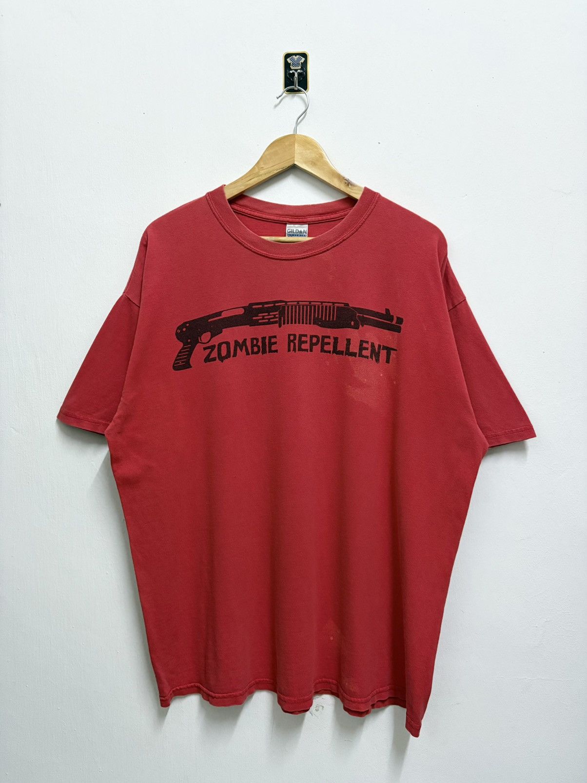 Vintage 2000 S Capcom Resident Evil Zombie Repellent Promo T Shirt Hoodie, Sweatshirt | PodTeesHub.com