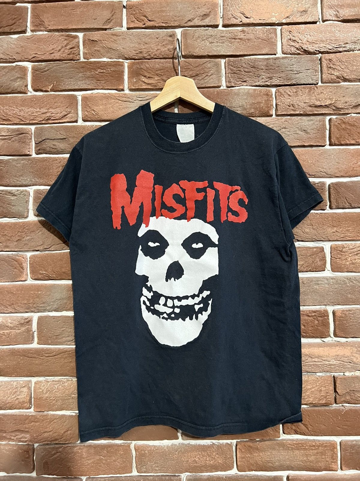 Misfits X Vintage Rare Vintage 90s Misfits Fiend Club Post Punk Band Tee Skull Hoodie, Sweatshirt | PodTeesHub.com