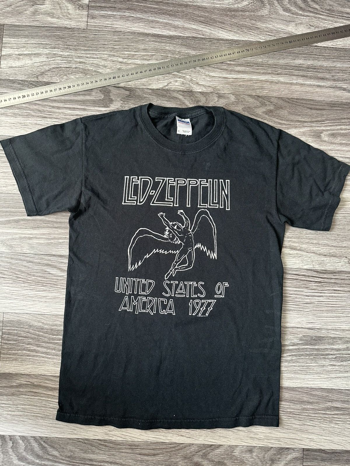 Led Zeppelin X Vintage Led Zeppelin 2000 Vintage Band Tee Hype Y2k Hoodie, Sweatshirt | PodTeesHub.com