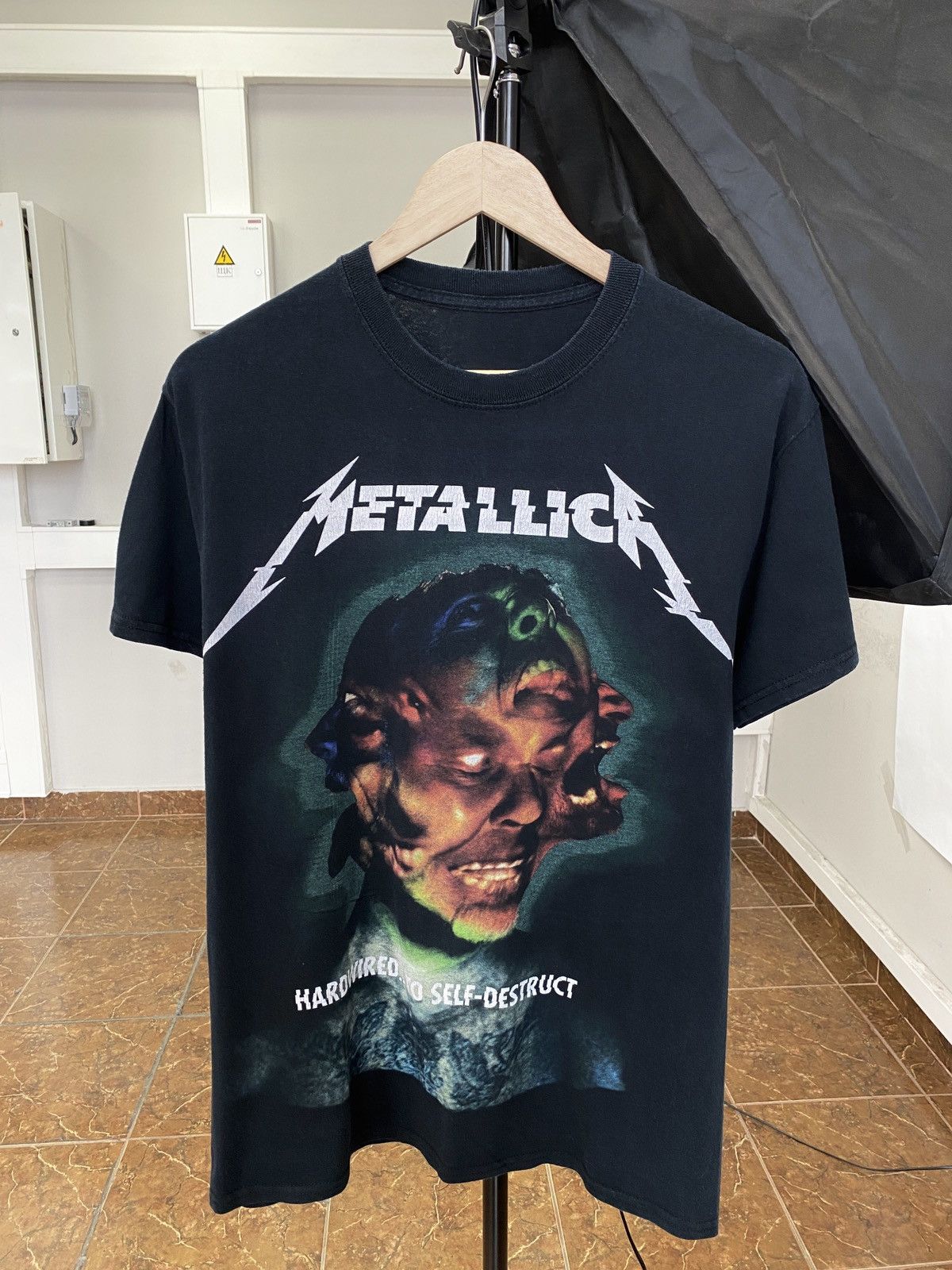 Metallica X Vintage Vintage Y2k Metallica T Shirt Rare Retro Hype Hoodie, Sweatshirt | PodTeesHub.com