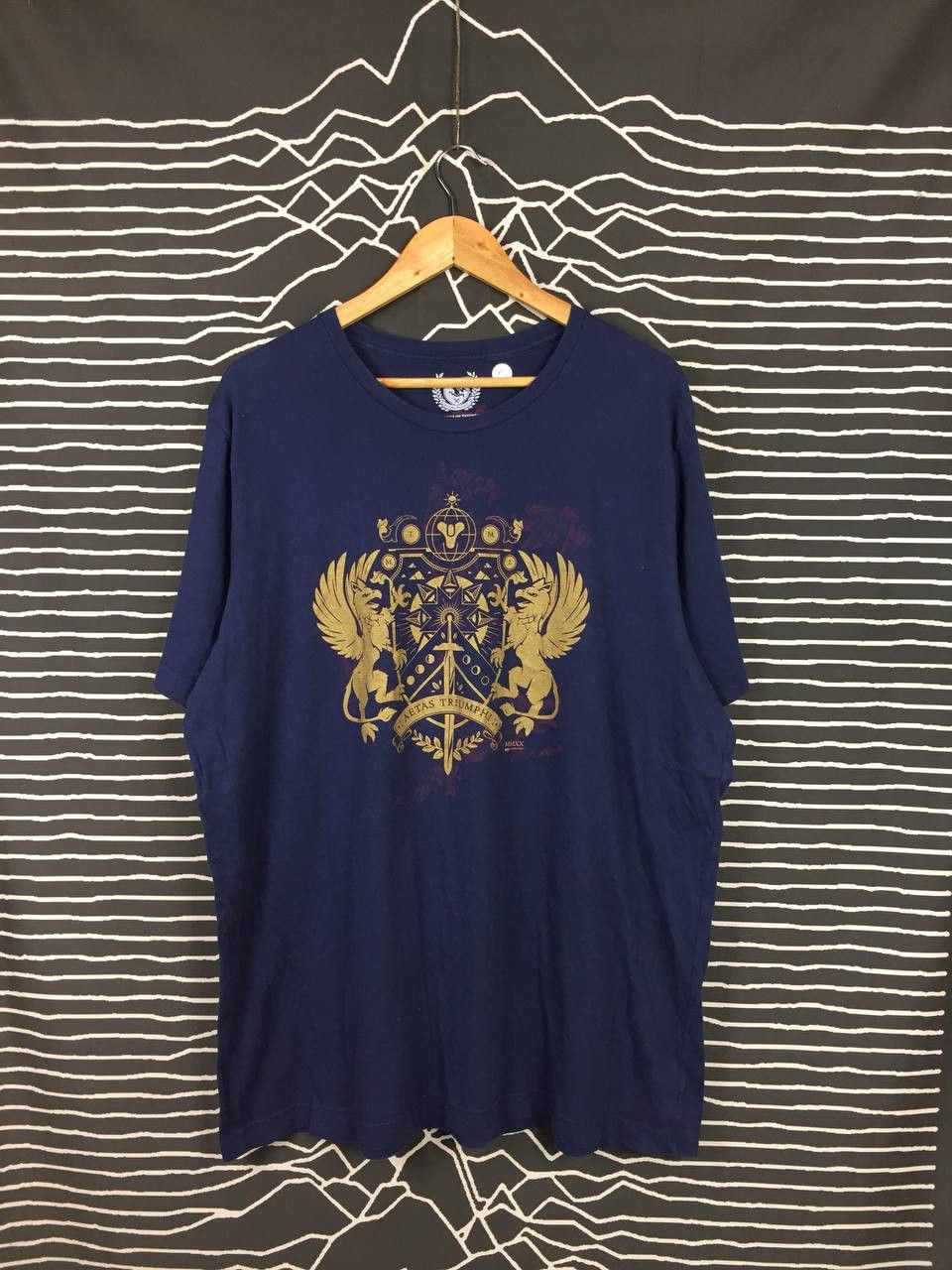 Vintage Destiny 2 Bungie Rewards Moments Of Triumph Video Game Tee Hoodie, Sweatshirt | PodTeesHub.com