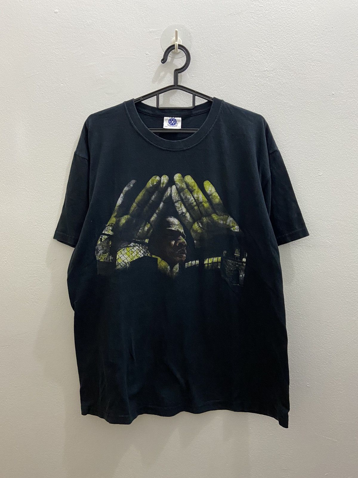 Jay Z X Vintage Vintage Jay Z Roc Diamond Hand Symbol T Shirt Hoodie, Sweatshirt | PodTeesHub.com
