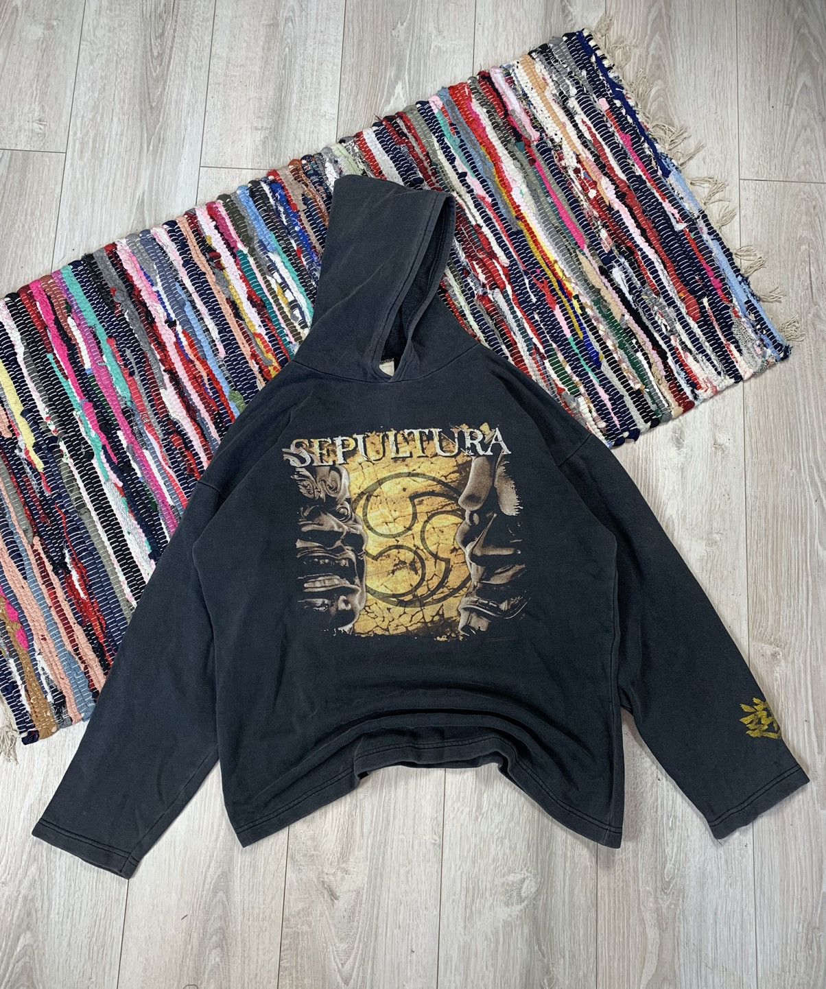 Sepultura 90s Vintage Mask Hoodie Sweatshirt Faded T-Shirts | PodTeesHub.com
