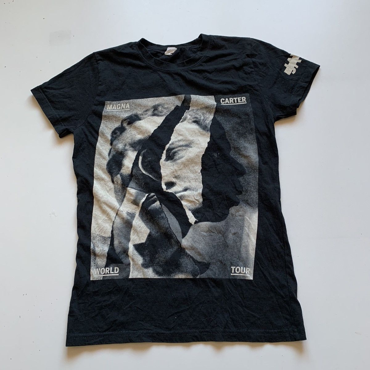 Rap Tees X Vintage Vintage 2000s Jay Z Magna Carter World Tour Graphic T Shirt Hoodie, Sweatshirt | PodTeesHub.com