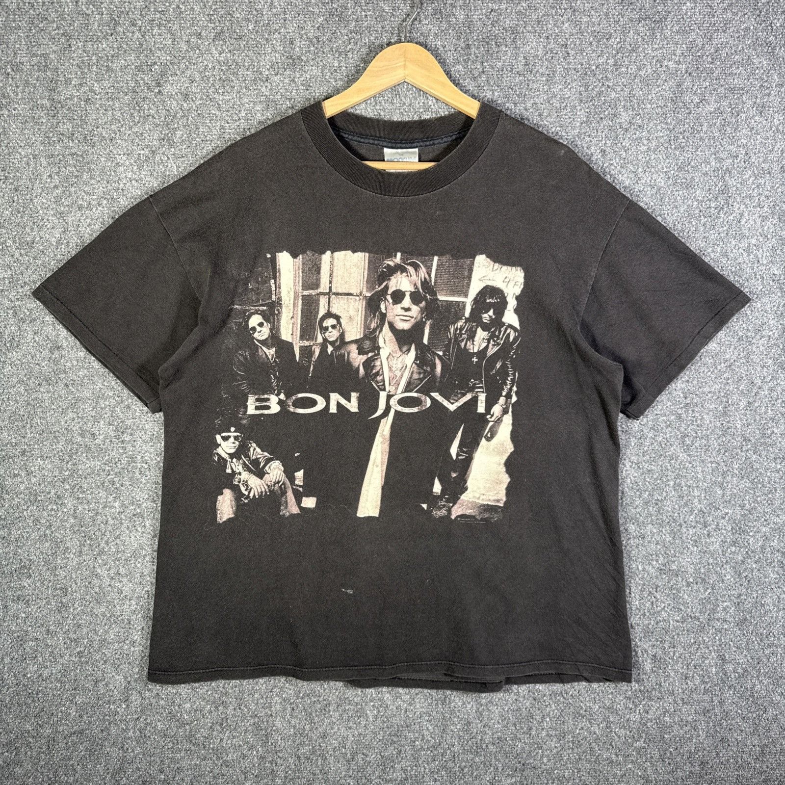Band Tees Vintage Bon Jovi Shirt Mens Xl 90s Keep The Faith Brockum Hoodie, Sweatshirt | PodTeesHub.com