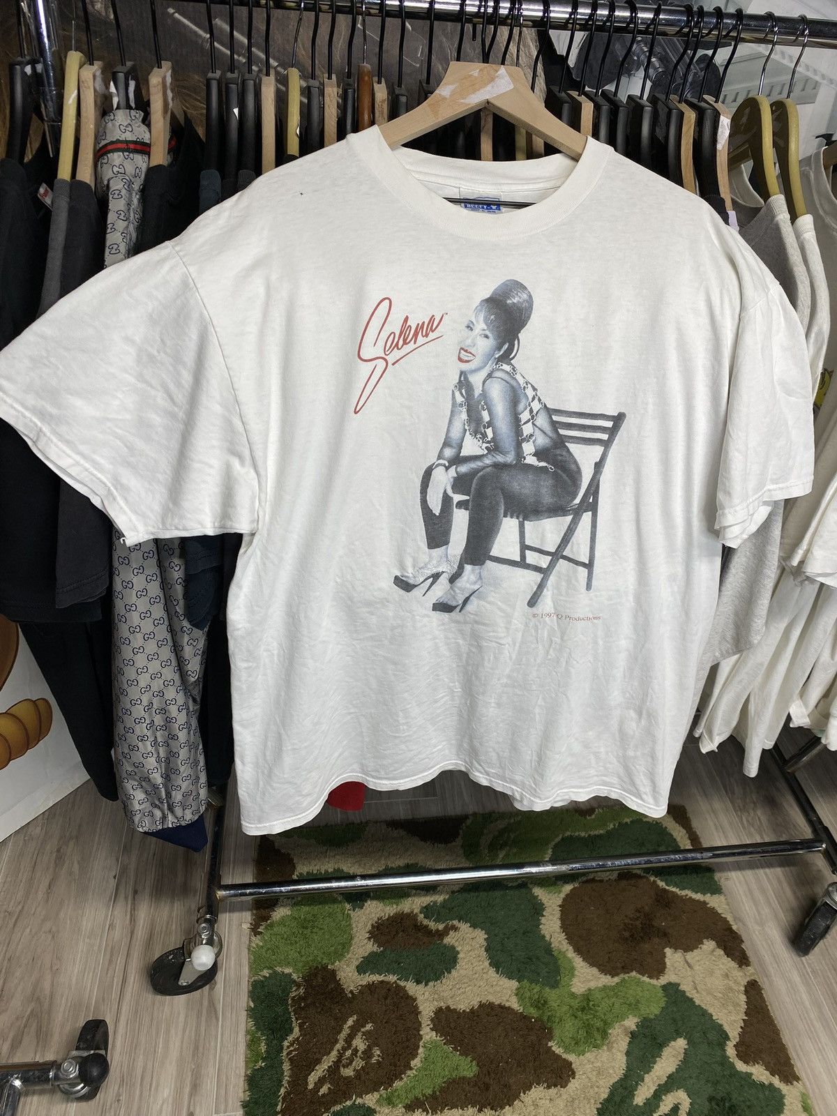 90 S Vintage Selena Memorial Shirt Xlarge Hoodie, Sweatshirt | PodTeesHub.com