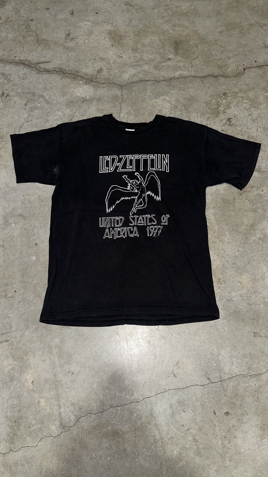 Led Zeppelin X Vintage Vintage 2000 Led Zeppelin United States Of America 1977 T-Shirts, Hoodie, Sweatshirt | PodTeesHub.com