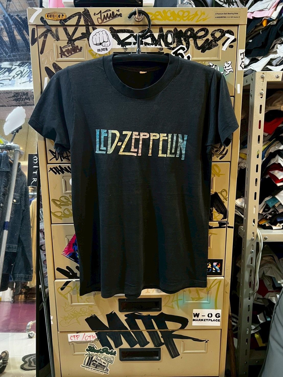 Zeppelin Led Zeppelin 80 S T-Shirts, Hoodie, Sweatshirt | PodTeesHub.com