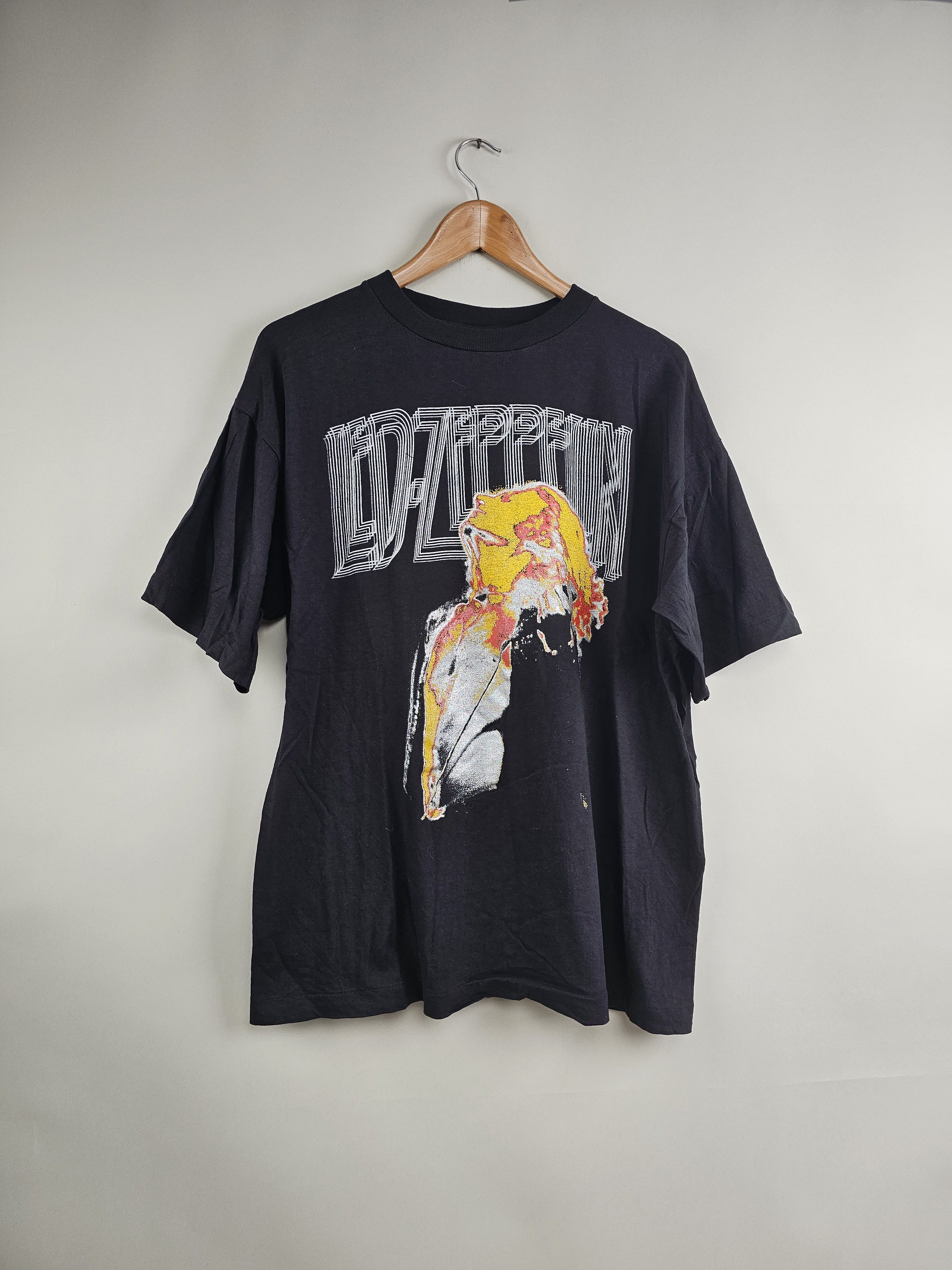 Led Zeppelin X Vintage 90s Led Zeppelin Robert Plant Xl 22 5 27 5 T-Shirts, Hoodie, Sweatshirt | PodTeesHub.com