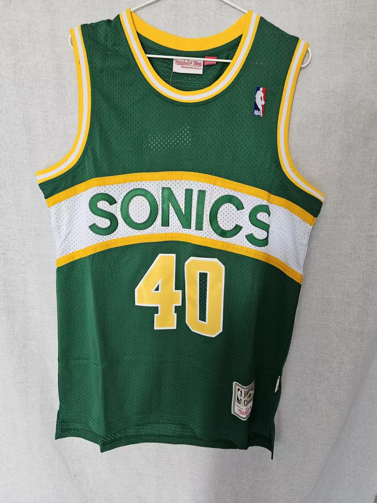 Nba Seattle Supersonics 40 Shawn Kemp Jersey Green T-Shirts, Hoodie, Sweatshirt | PodTeesHub.com