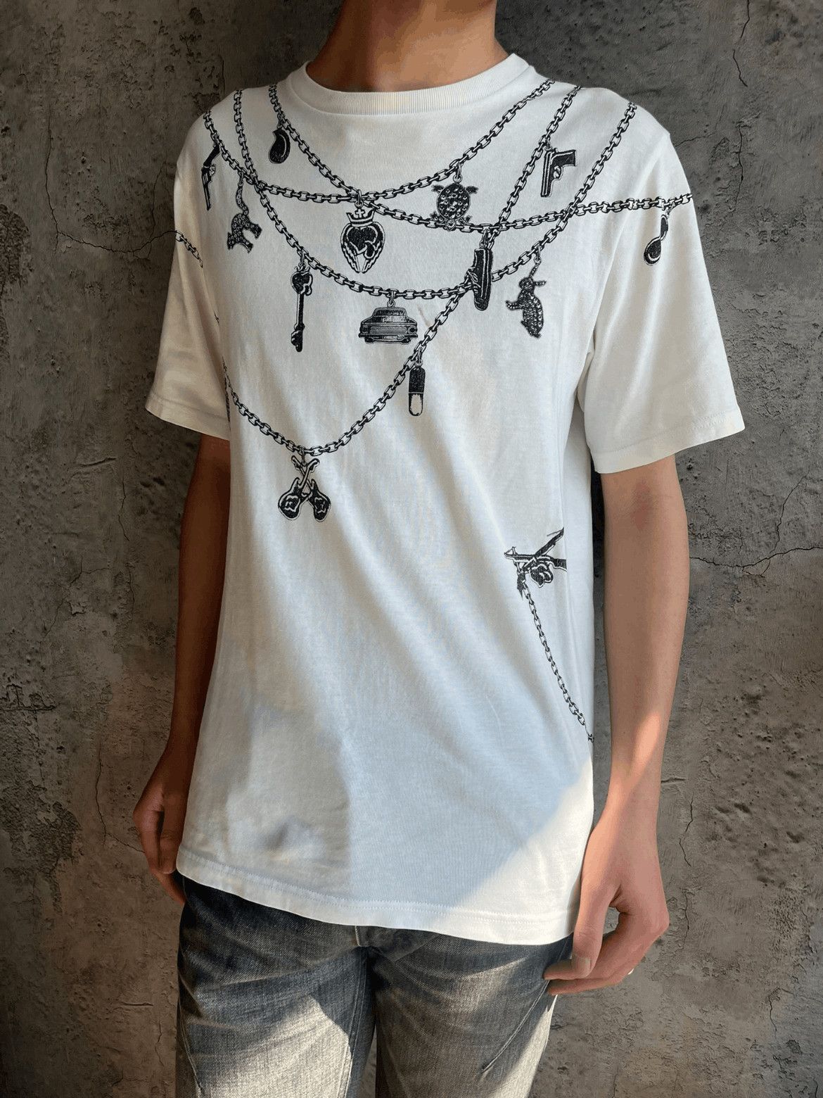 Number N Ine Sz 3 Number Nine 01ss Chain Print Tee Hoodie, Sweatshirt | PodTeesHub.com