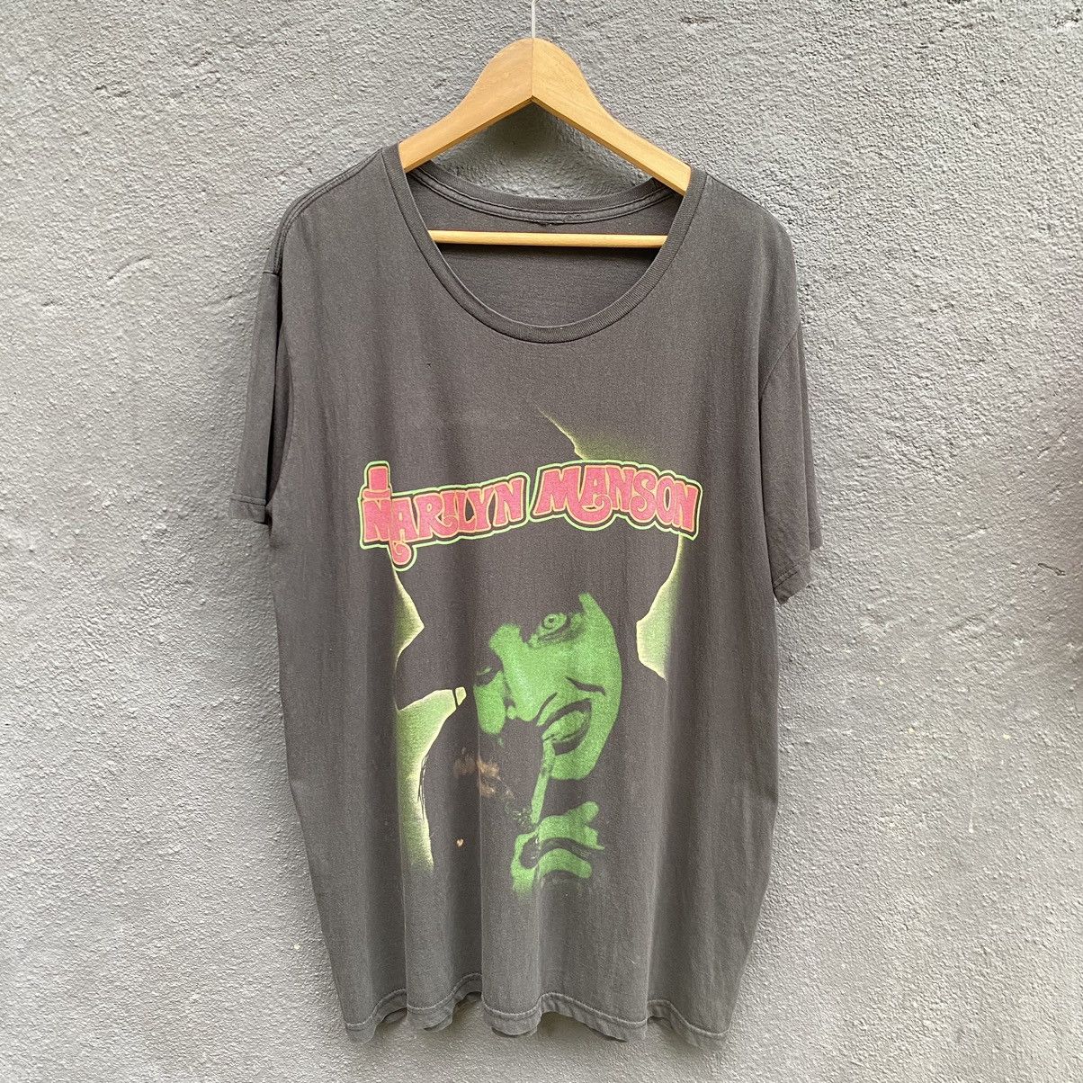 Marilyn Manson Thrashed Faded Marilyn Manson Sweet Dreams Album Band Tee Hoodie, Sweatshirt | PodTeesHub.com