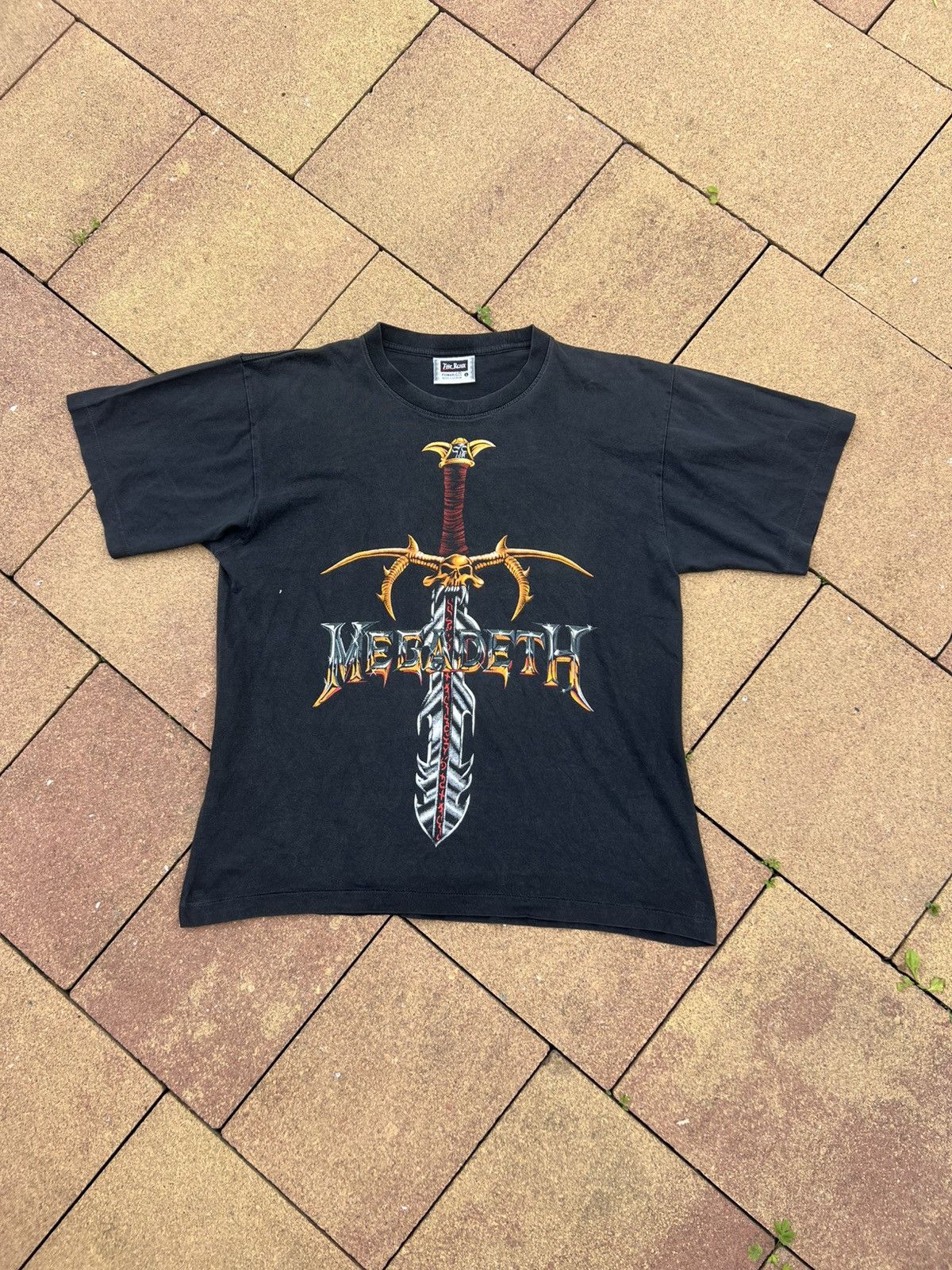 Band Tees Vintage Megadeth 1997 Mega Tess Band T Shirt Traviss Scott Hoodie, Sweatshirt | PodTeesHub.com